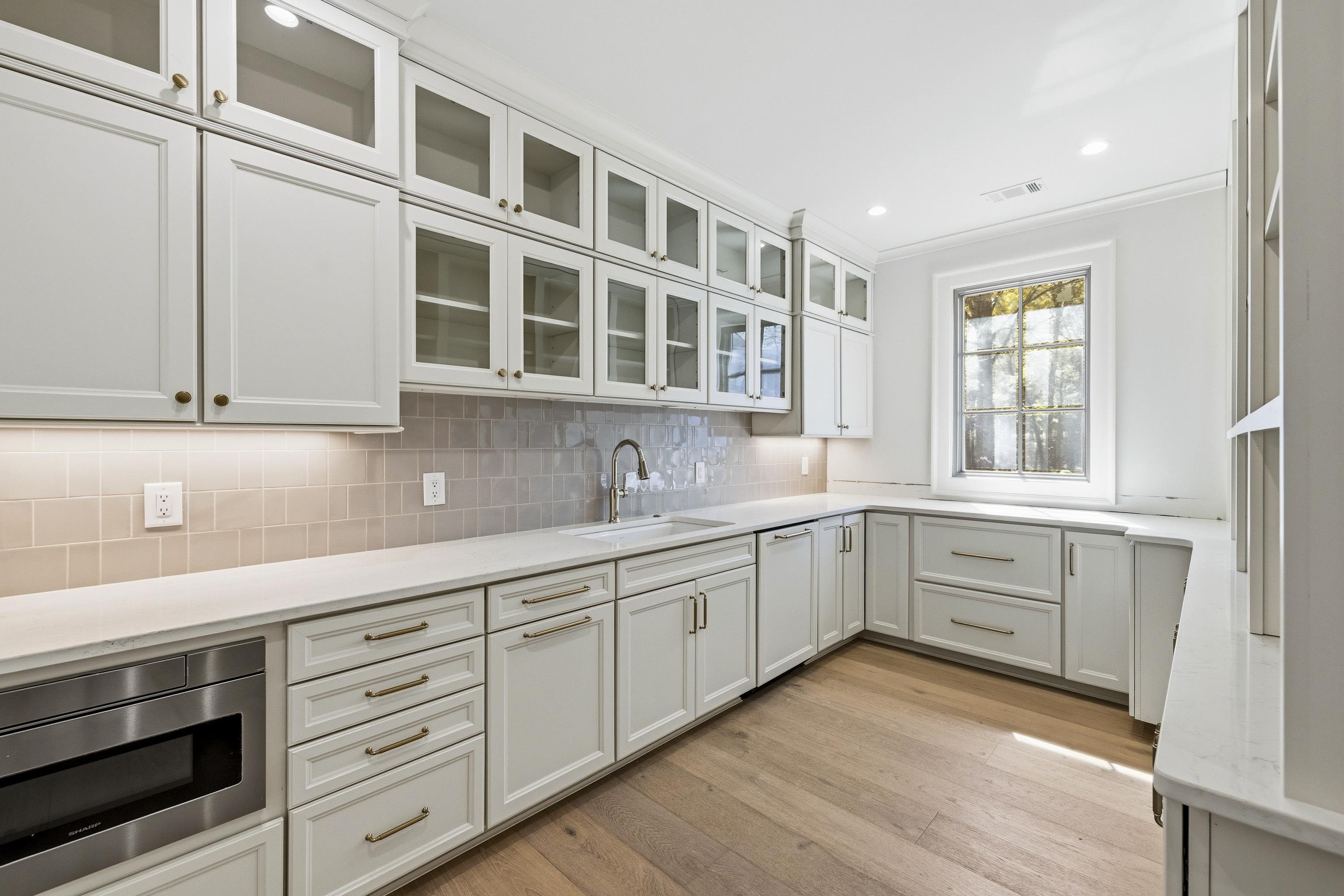 136 BARRINGTON HALL DRIVE image 20