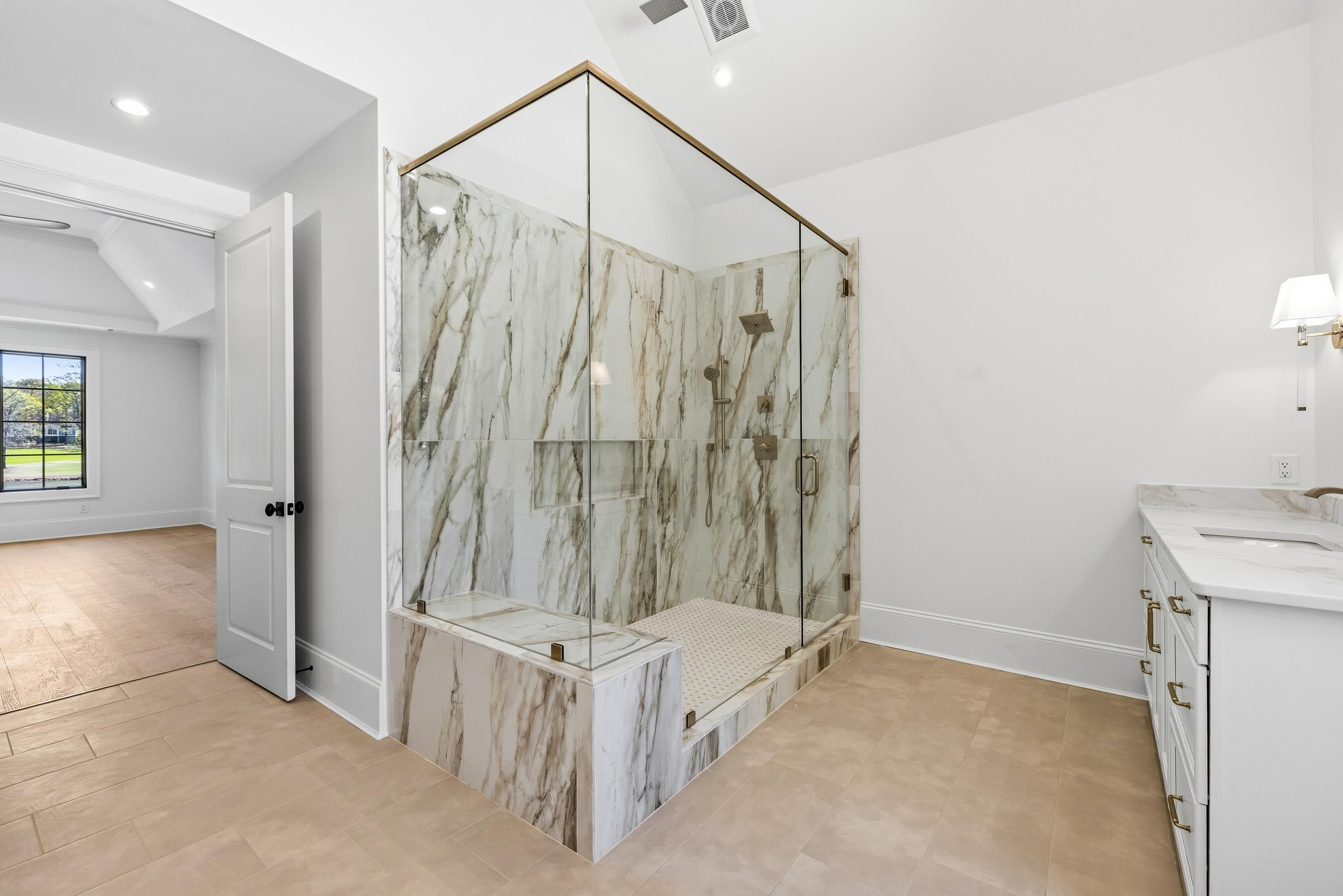 136 BARRINGTON HALL DRIVE image 33