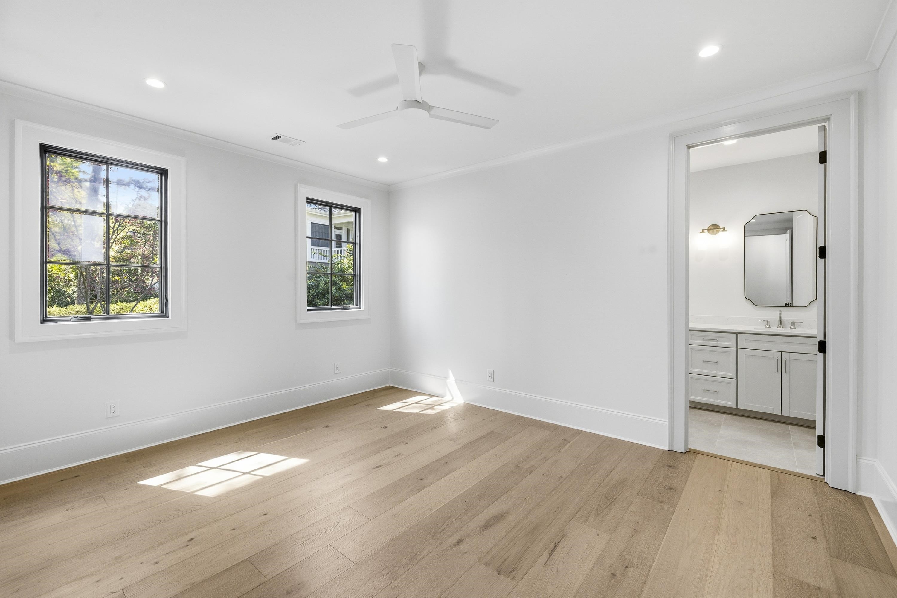 136 BARRINGTON HALL DRIVE image 38