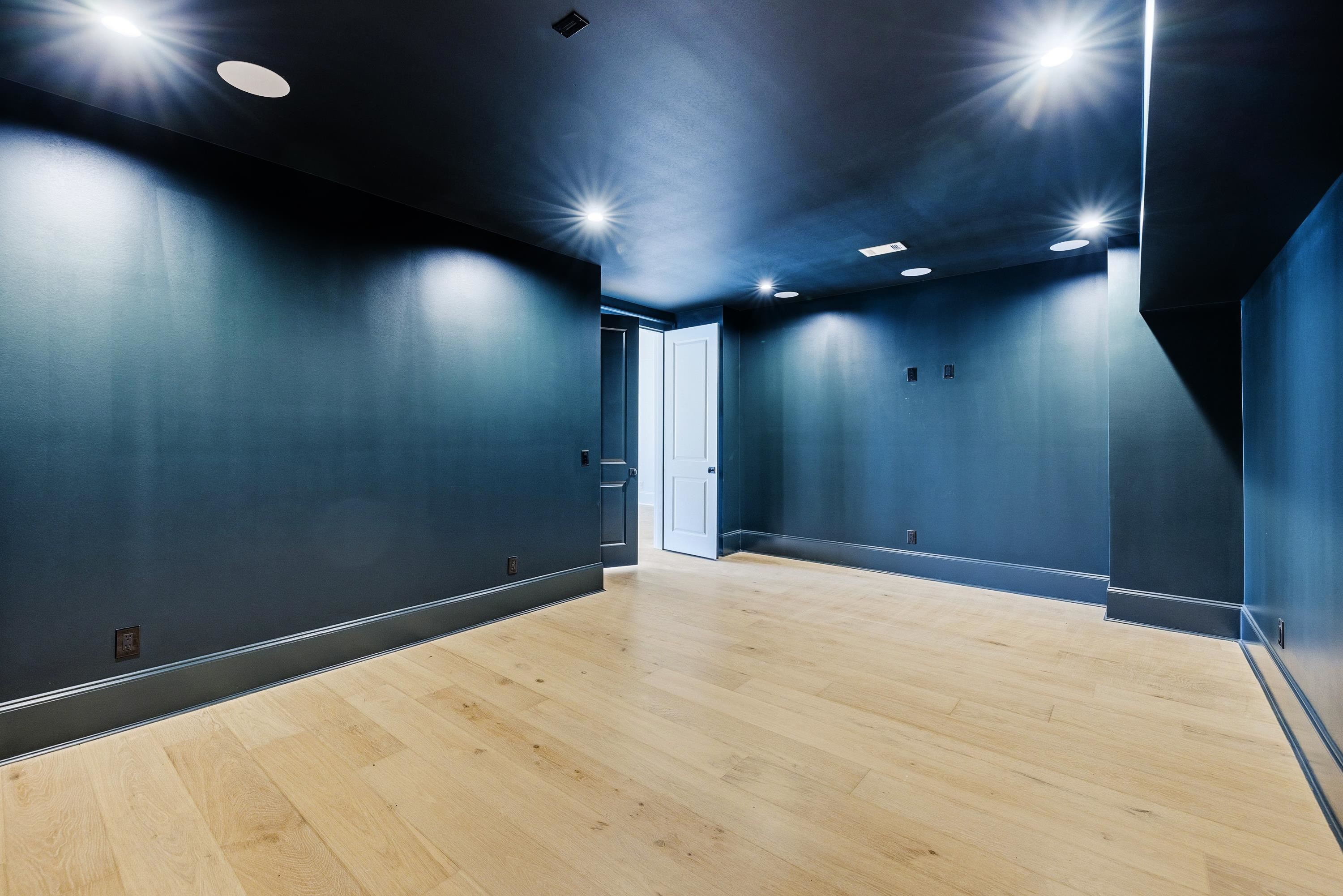 136 BARRINGTON HALL DRIVE image 44