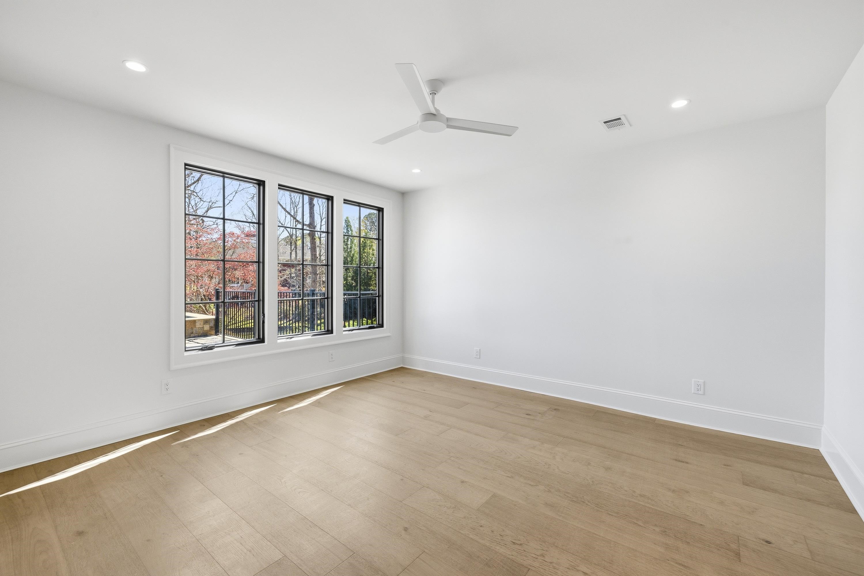 136 BARRINGTON HALL DRIVE image 48