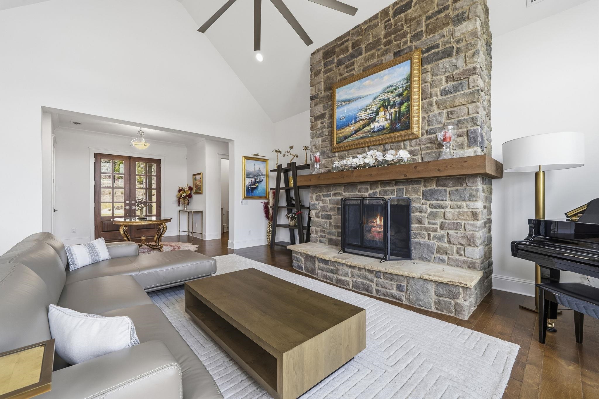 1060 RIDGE GROVE COURT image 10