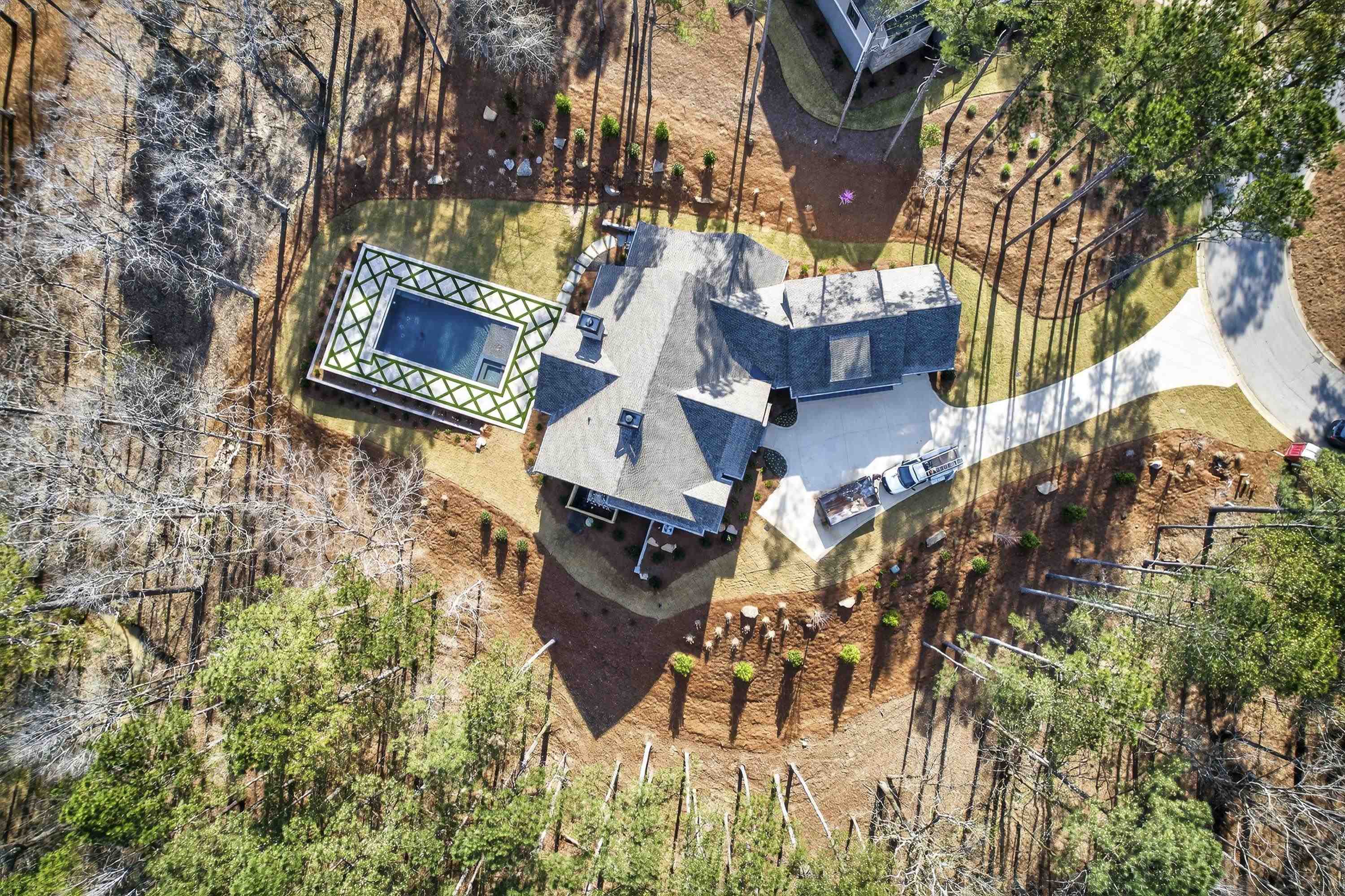 1051 OLIVER CREEK image 3