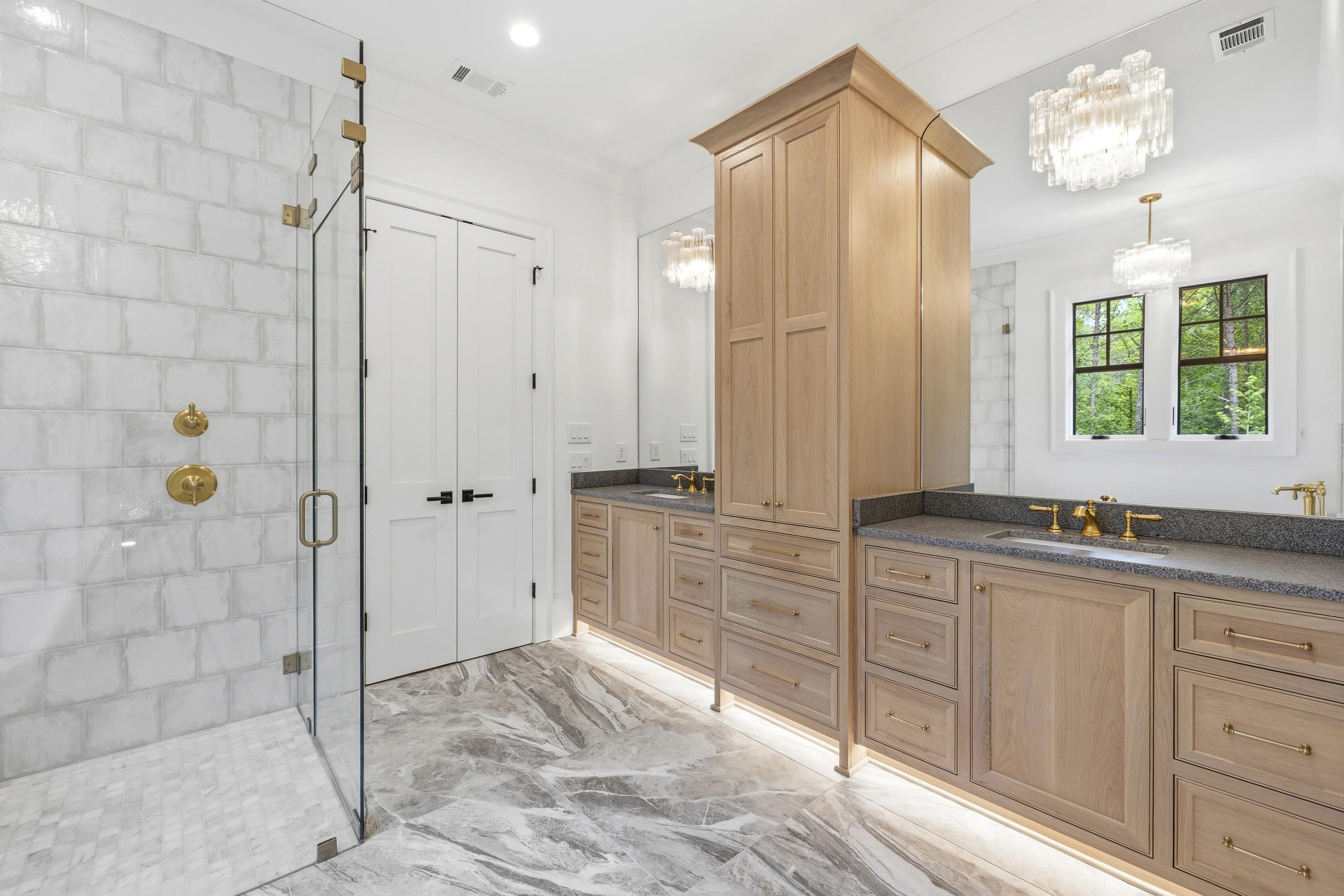 1051 OLIVER CREEK image 32