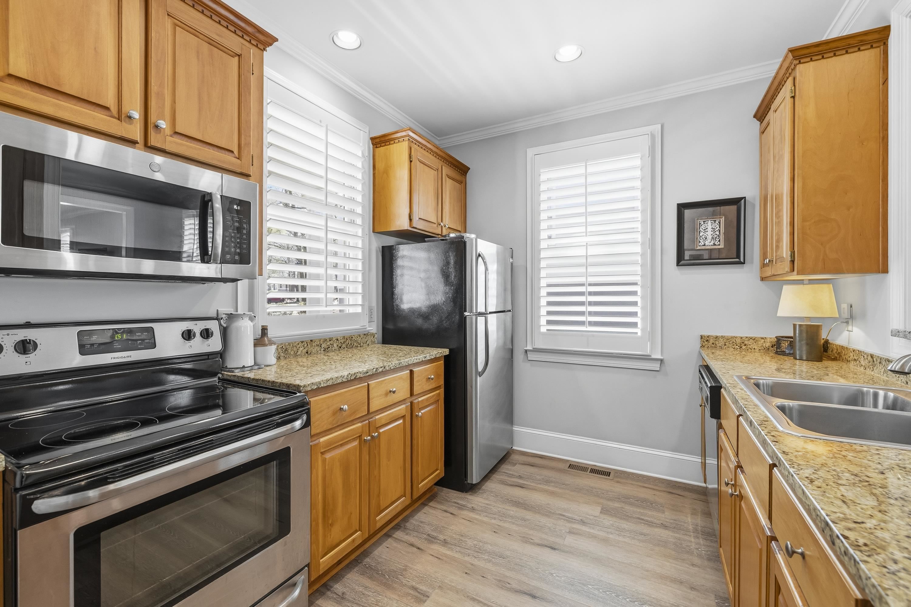 208 BEECH HAVEN LANE image 11