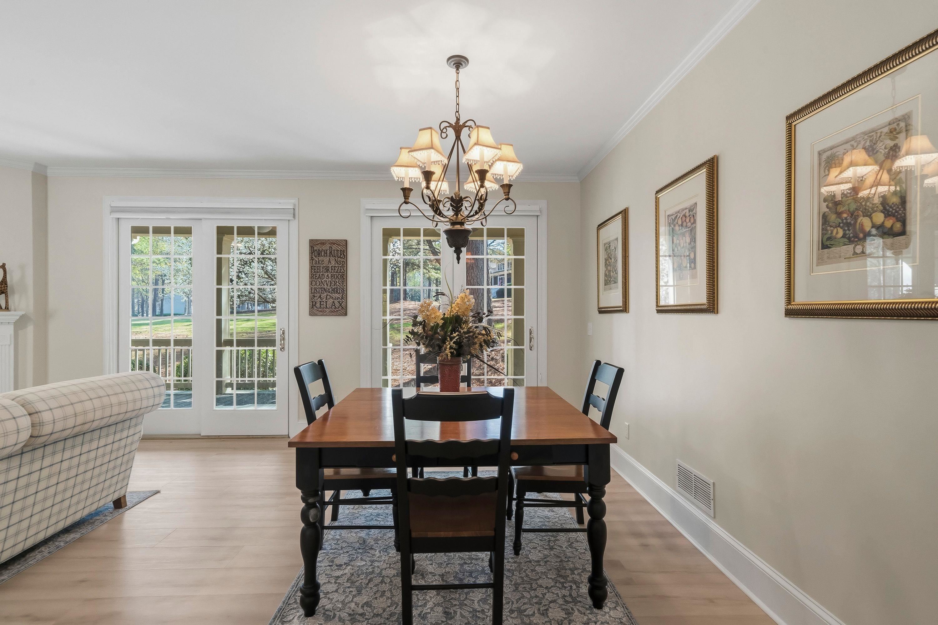 108 MAYFAIR COURT image 14