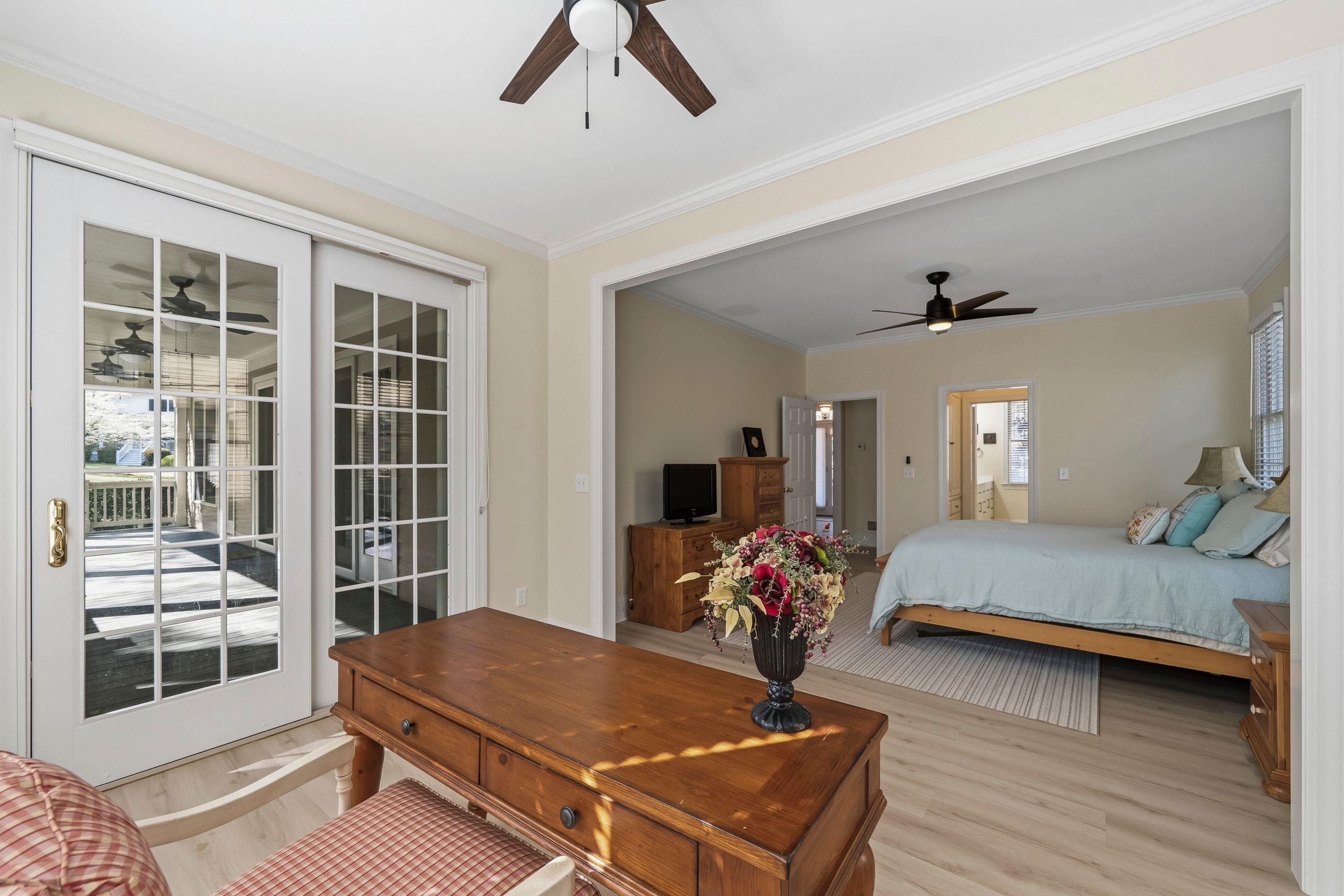 108 MAYFAIR COURT image 23