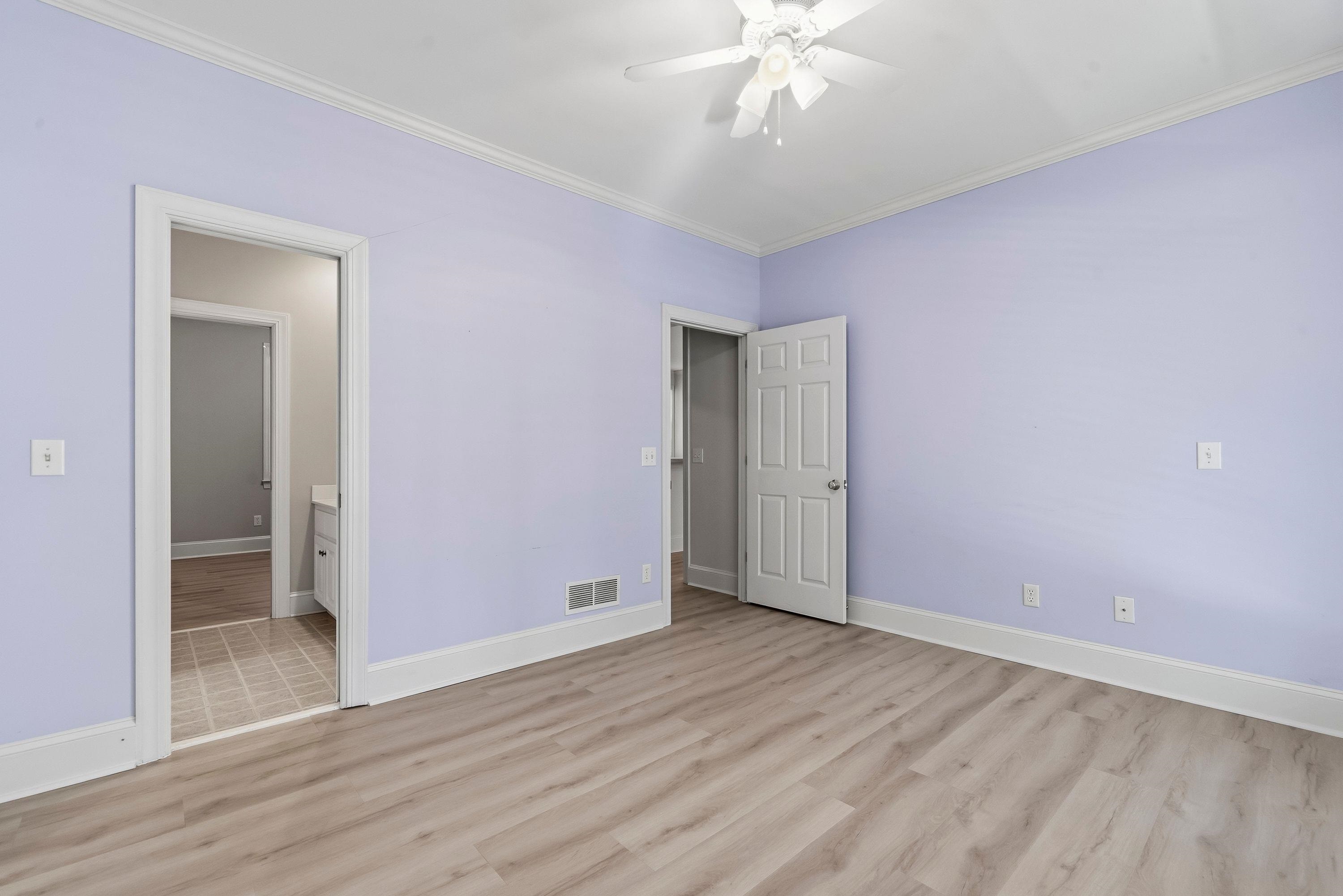 108 MAYFAIR COURT image 31