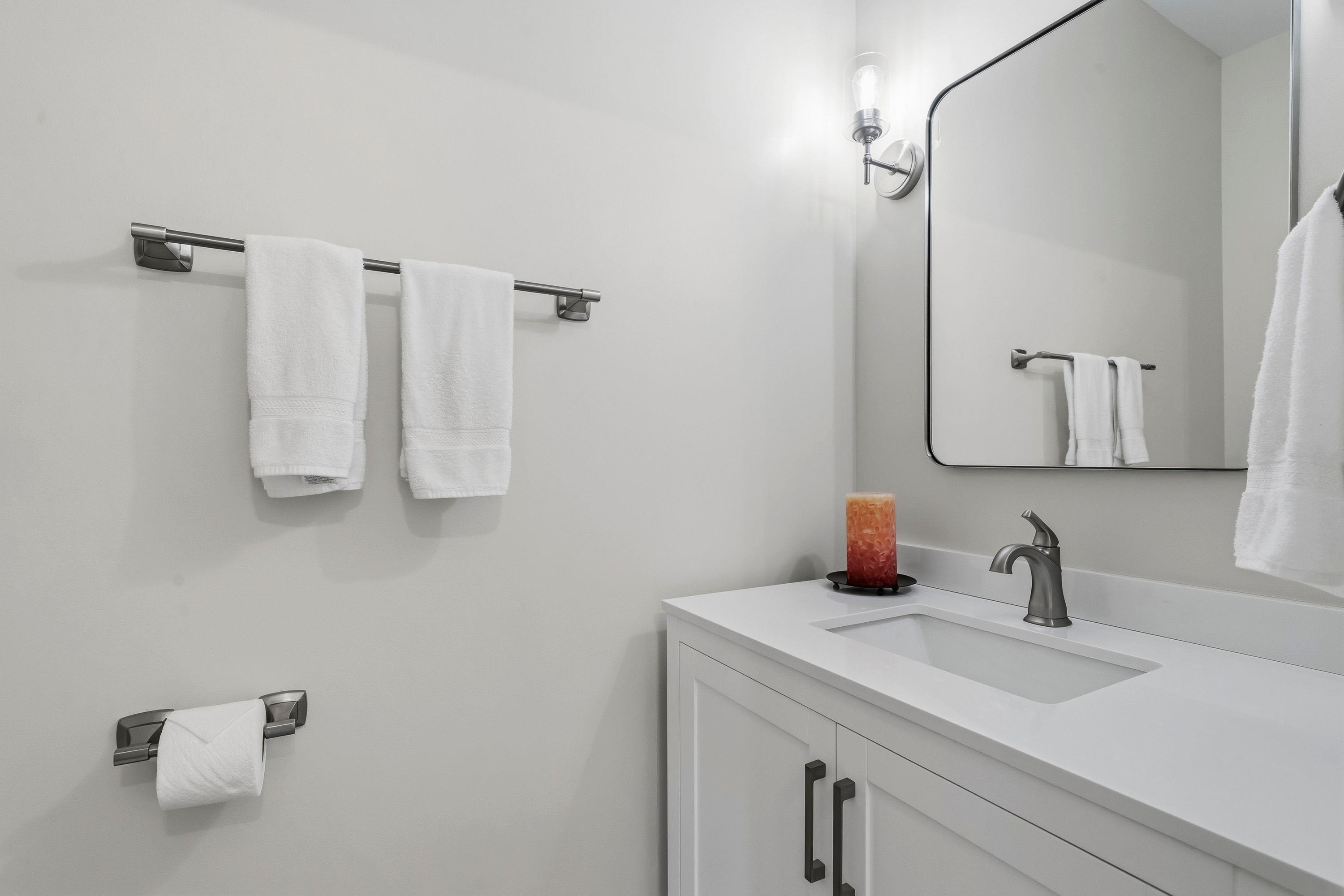 108 MAYFAIR COURT image 33