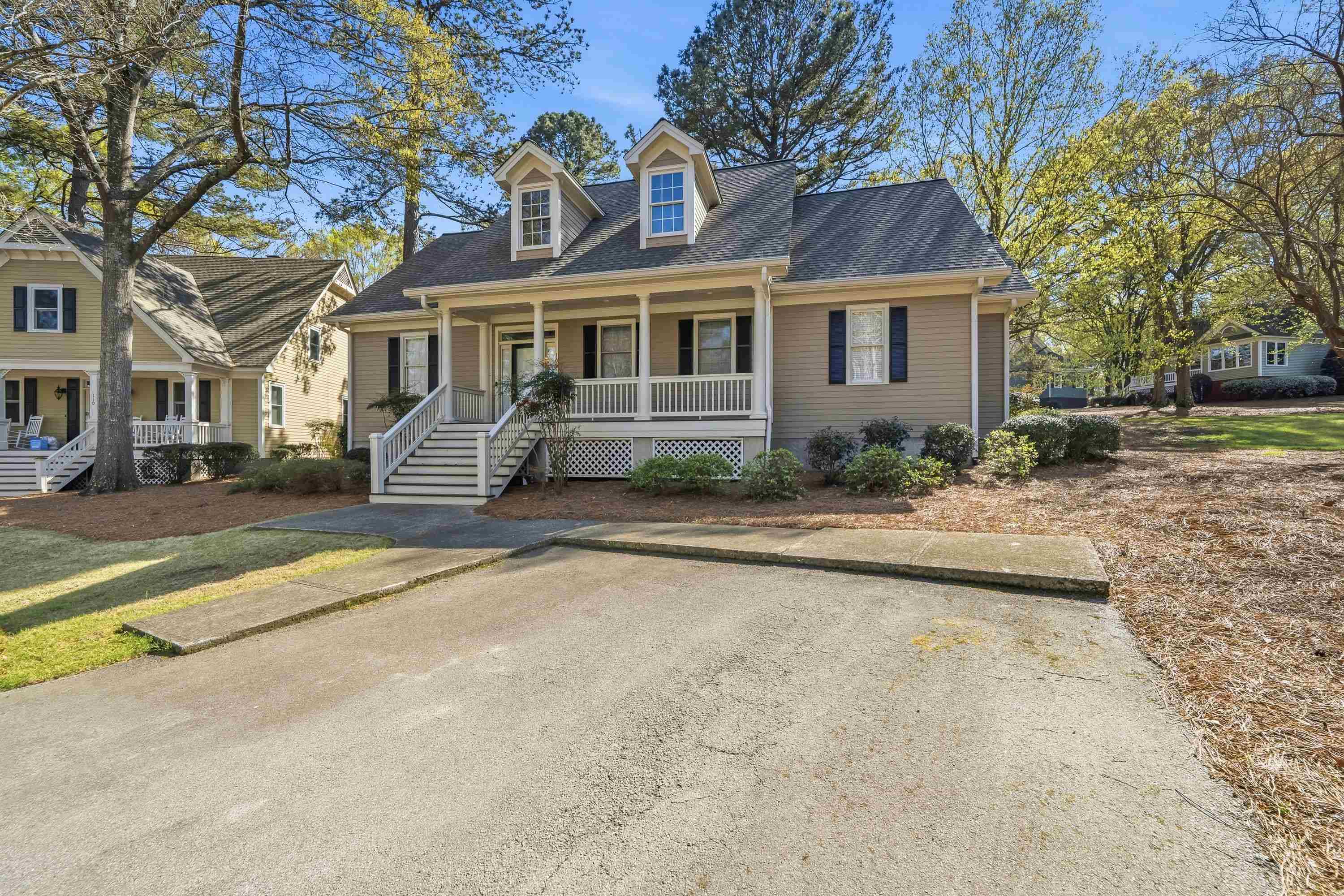 108 MAYFAIR COURT image 5