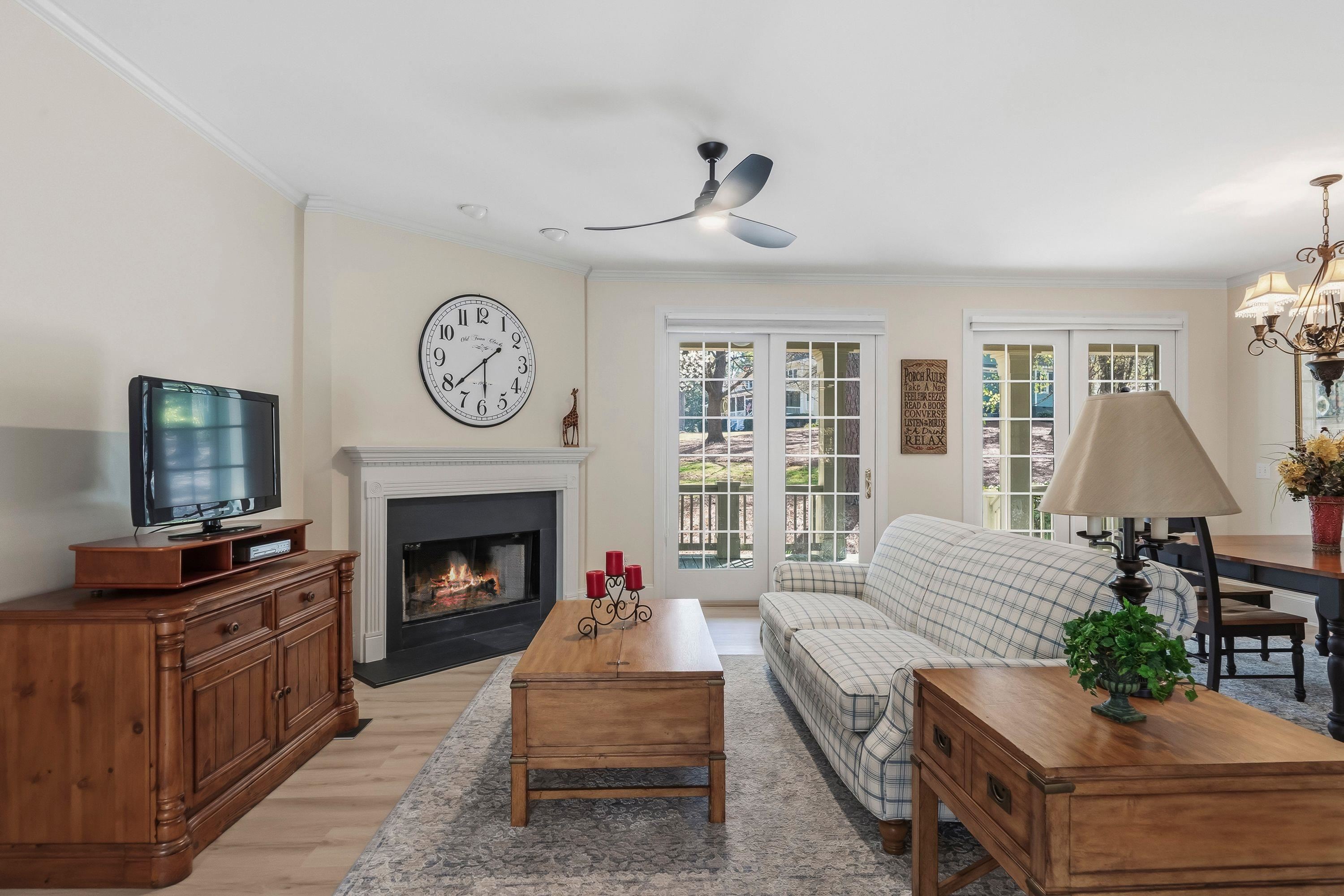 108 MAYFAIR COURT image 9