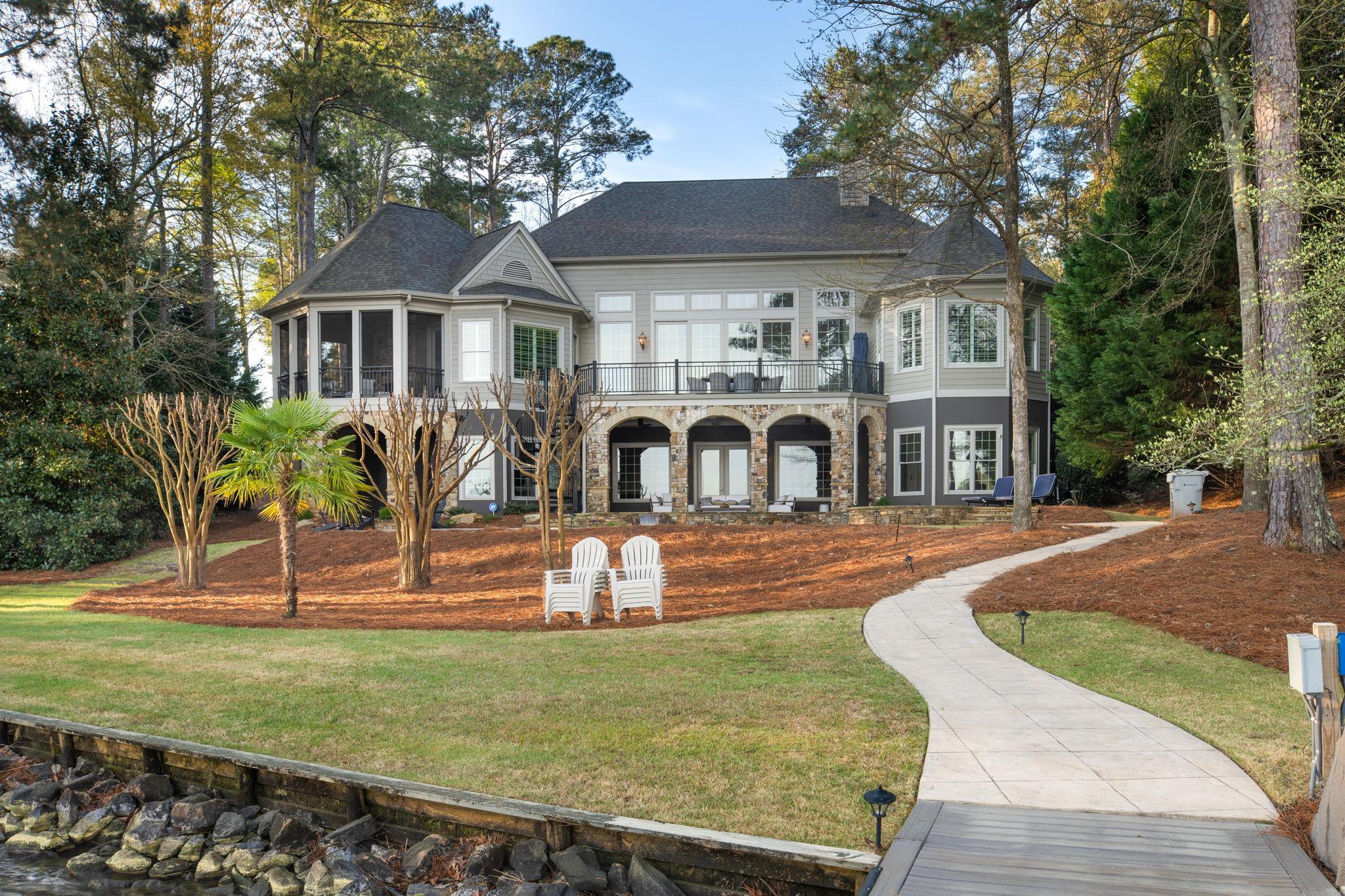 1230 LAKE CLUB DRIVE image 2