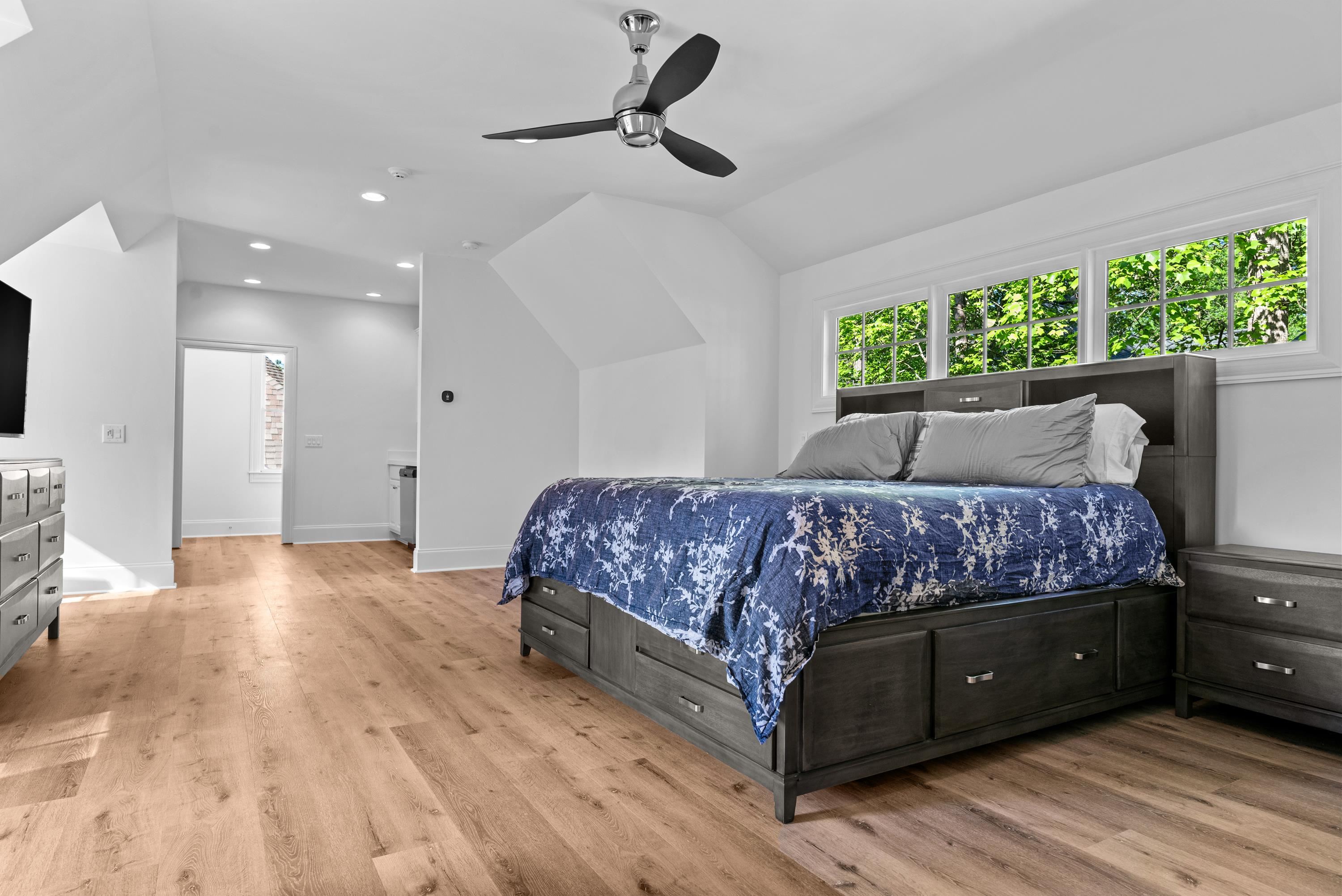 1230 LAKE CLUB DRIVE image 37