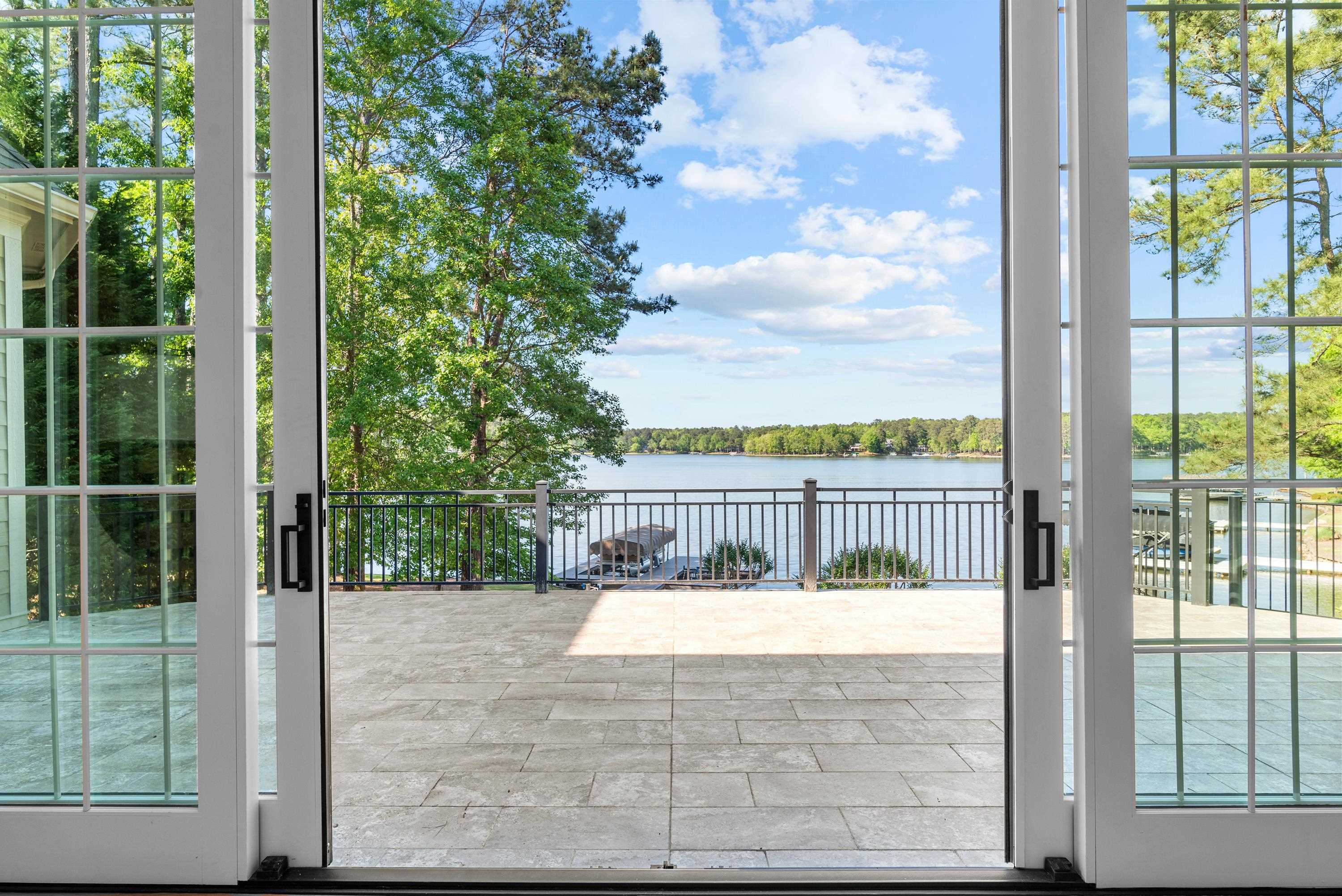 1230 LAKE CLUB DRIVE image 8