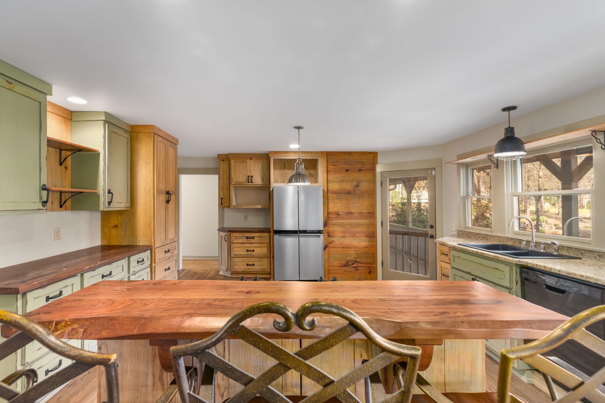 1641 BENNETT SPRINGS DRIVE image 17