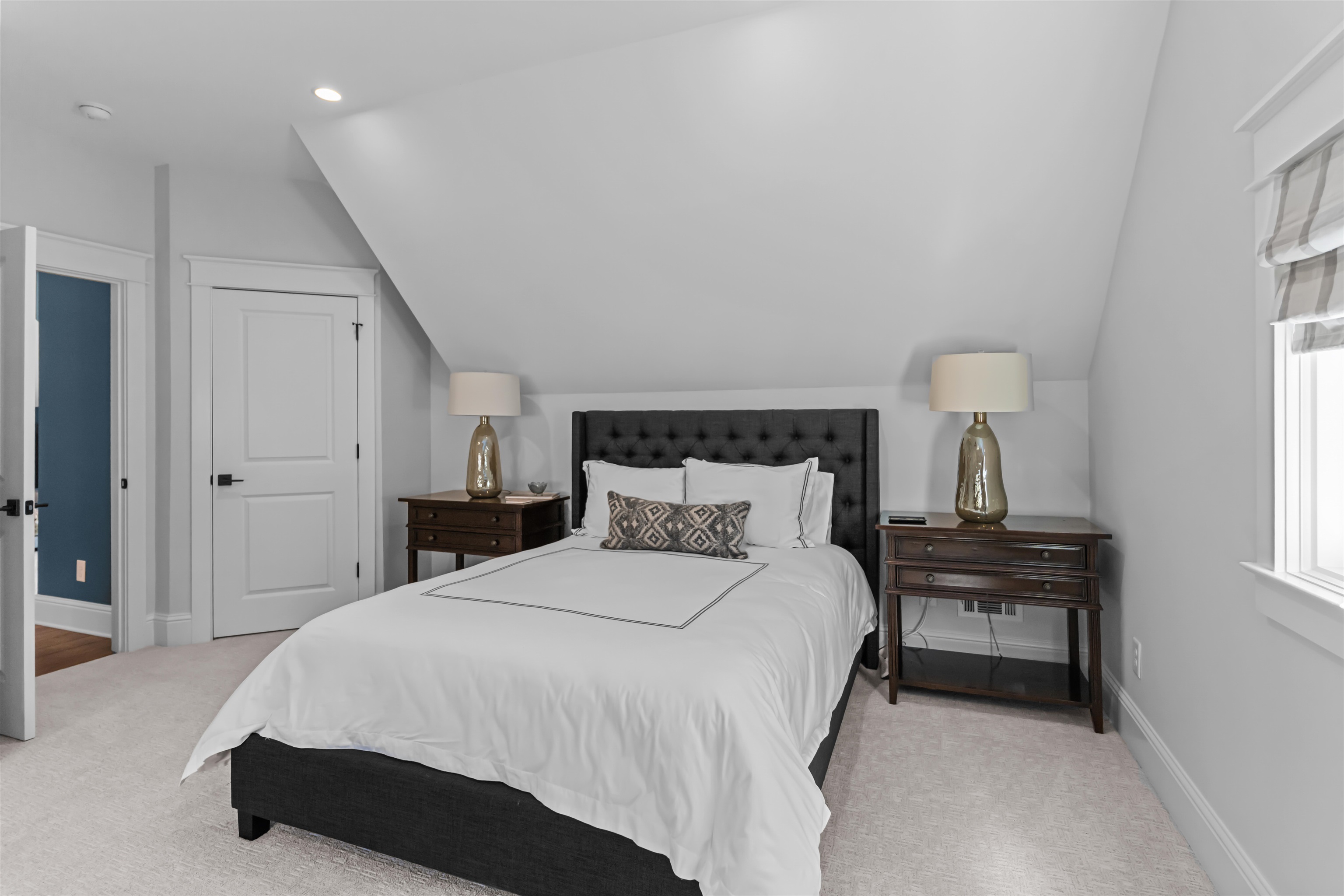 1130 BACHELORS RUN image 43