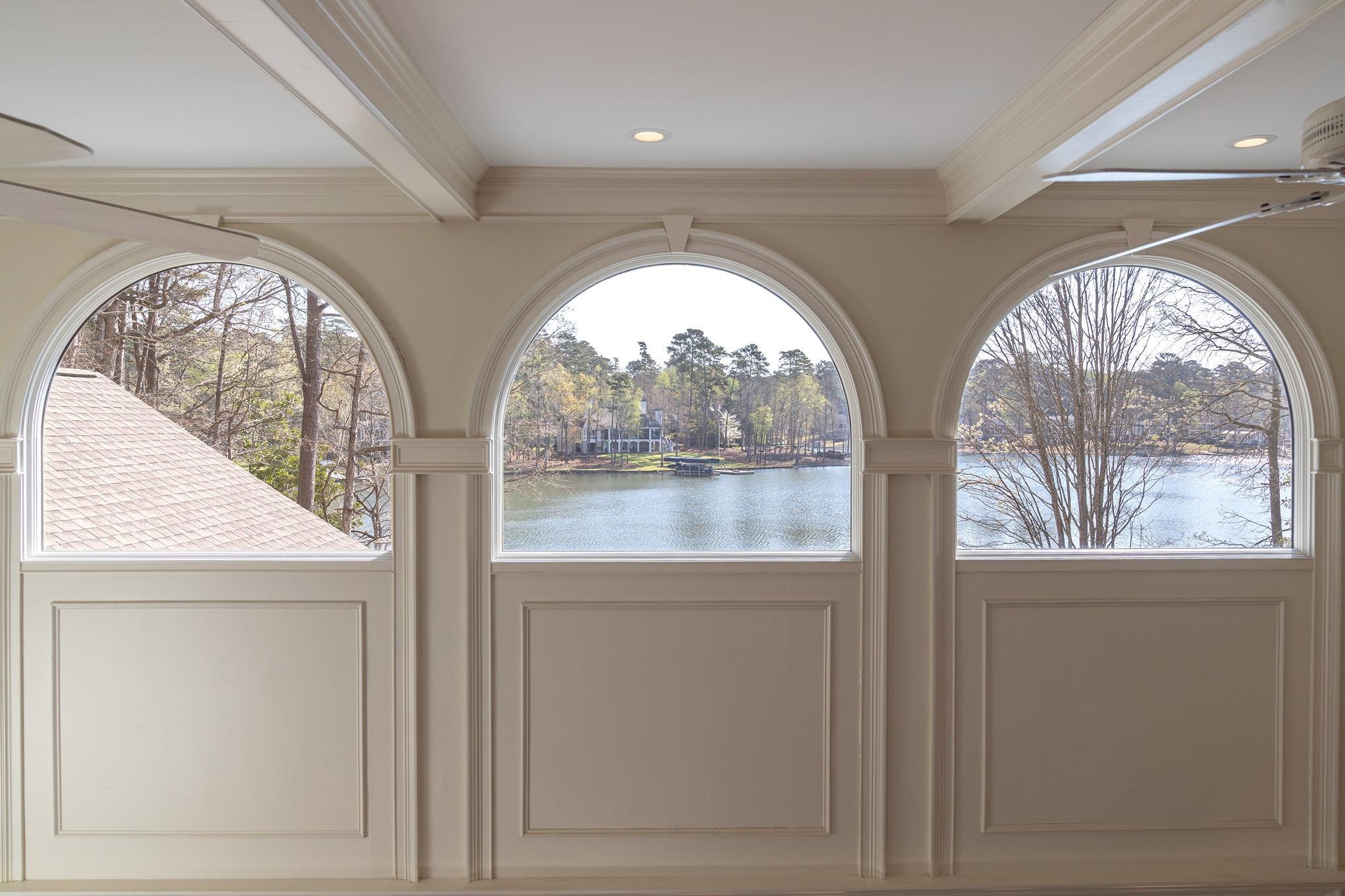 1040 SCOTT LOOP image 15