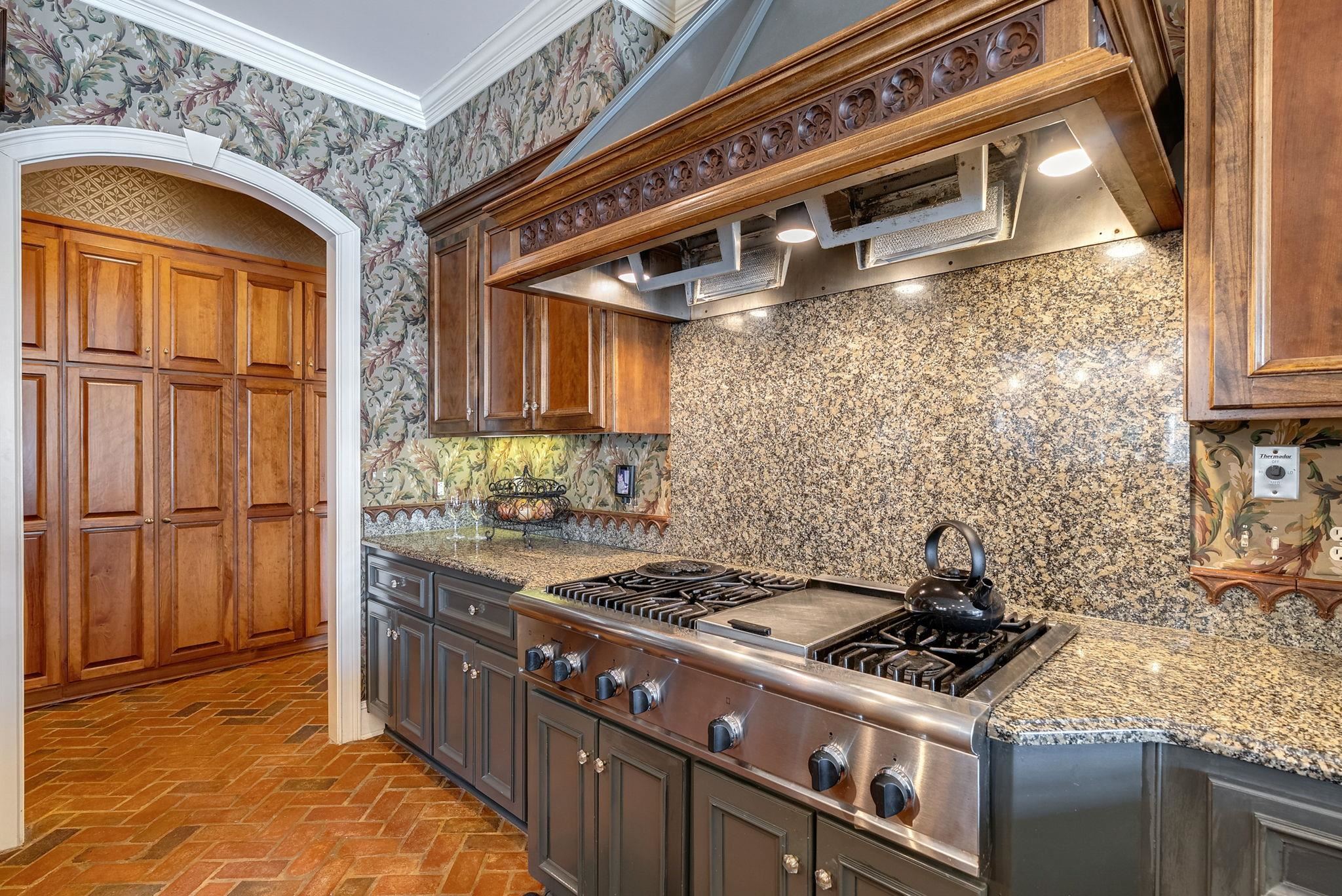 1040 SCOTT LOOP image 23