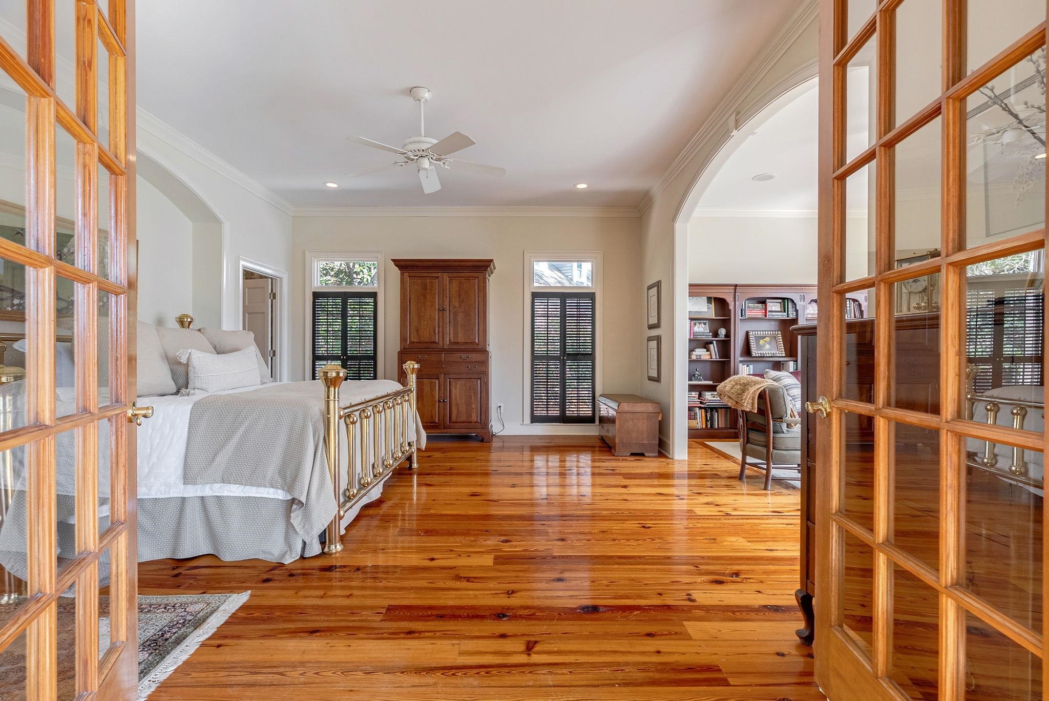 1040 SCOTT LOOP image 39