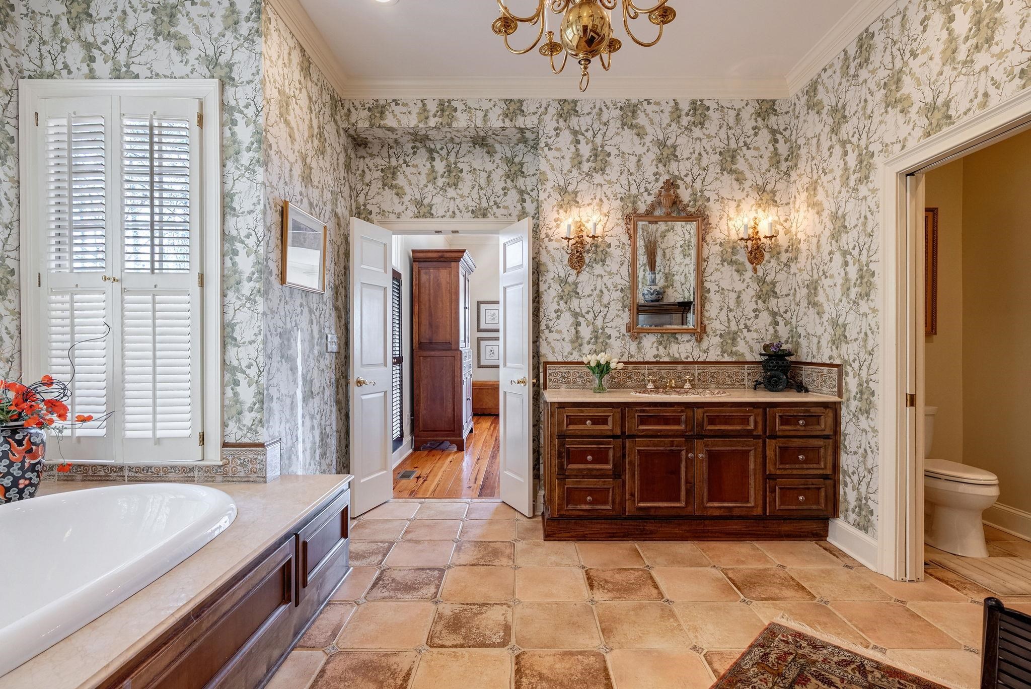 1040 SCOTT LOOP image 43