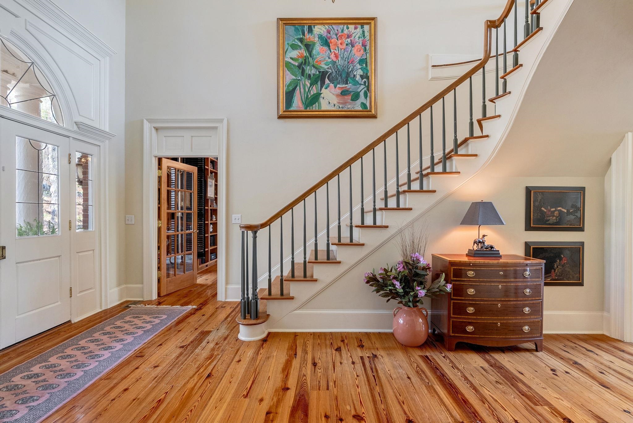 1040 SCOTT LOOP image 8