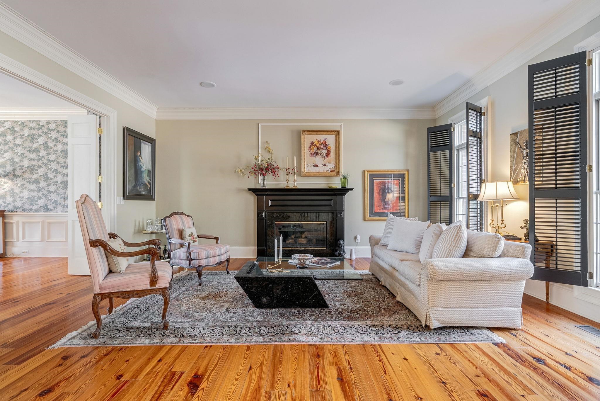 1040 SCOTT LOOP image 10