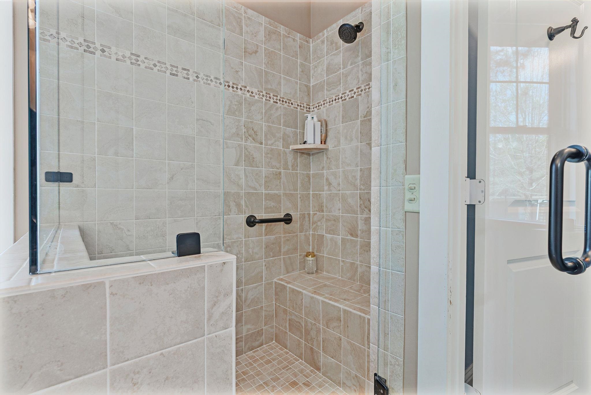 1040E TAILWATER image 26