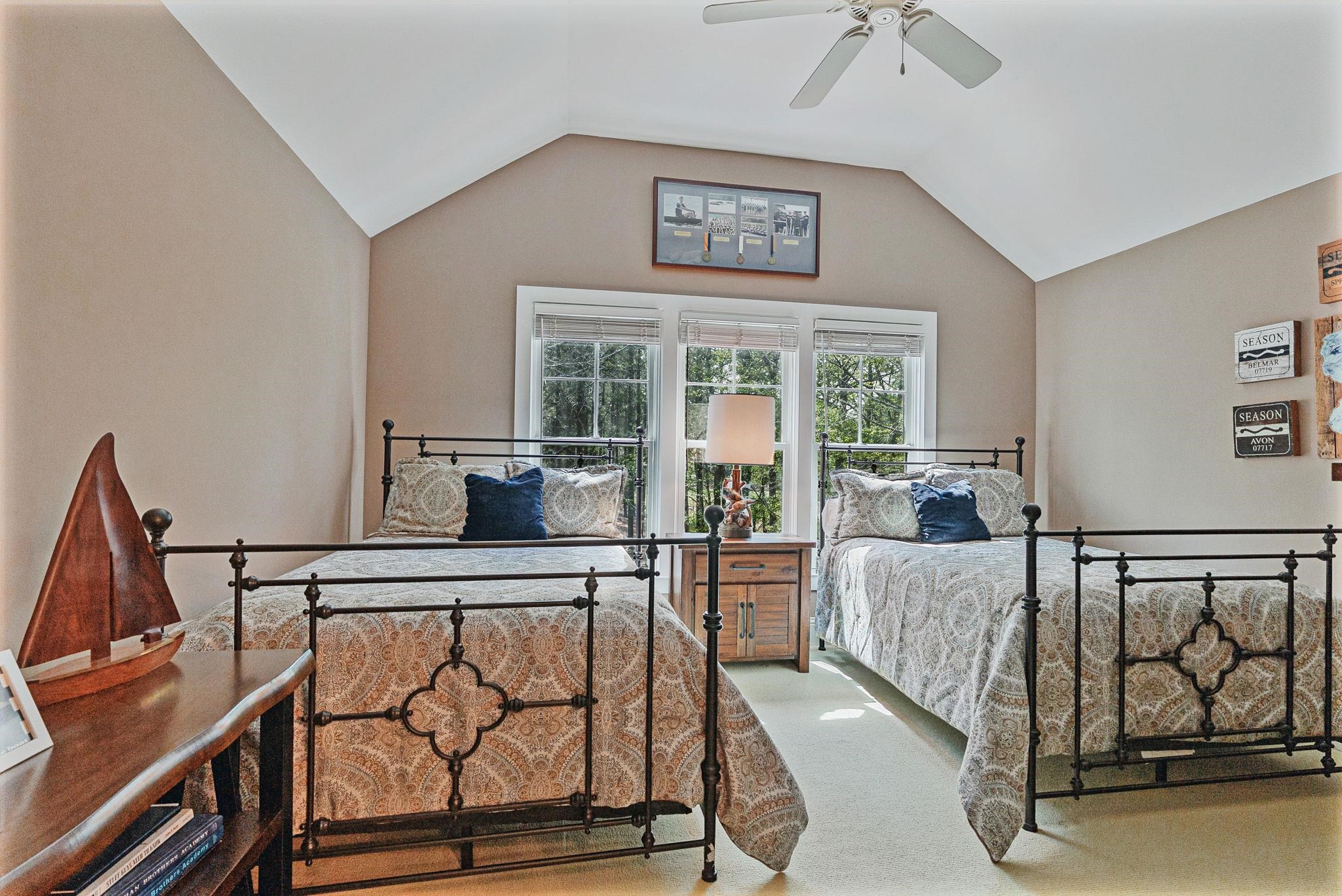 1040E TAILWATER image 32