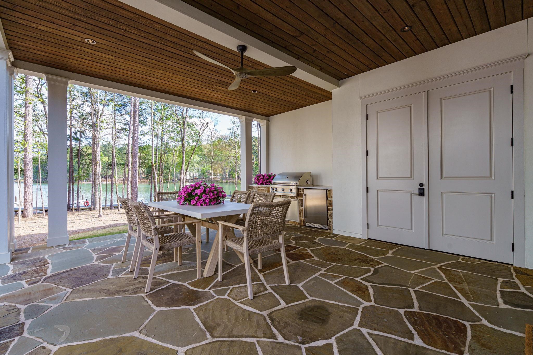 1091 LONGVIEW COMMONS image 46