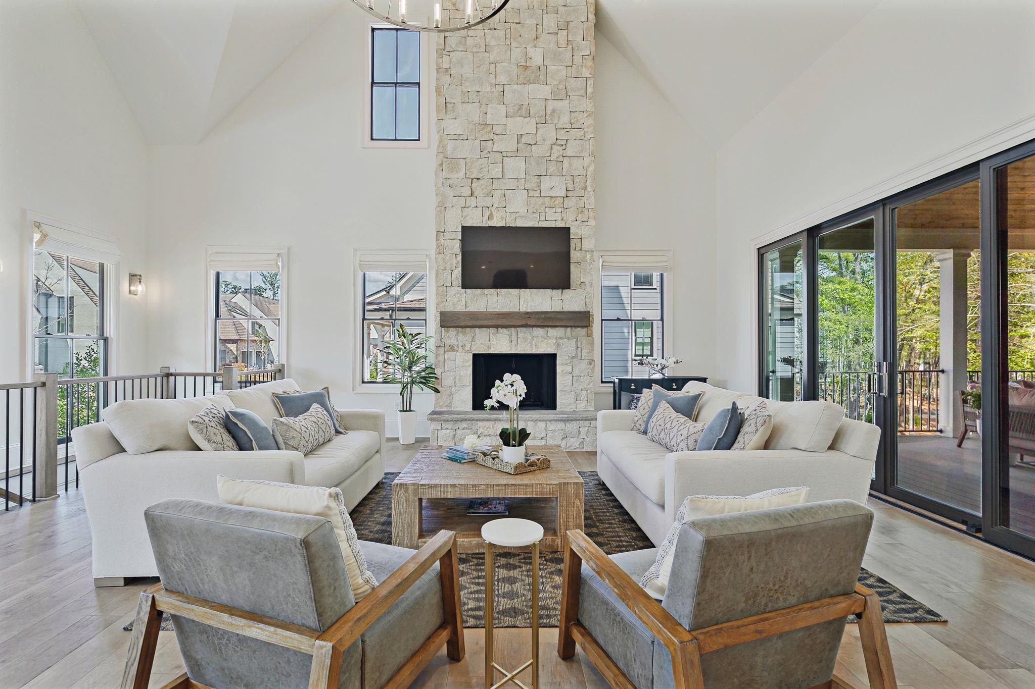 1091 LONGVIEW COMMONS image 8