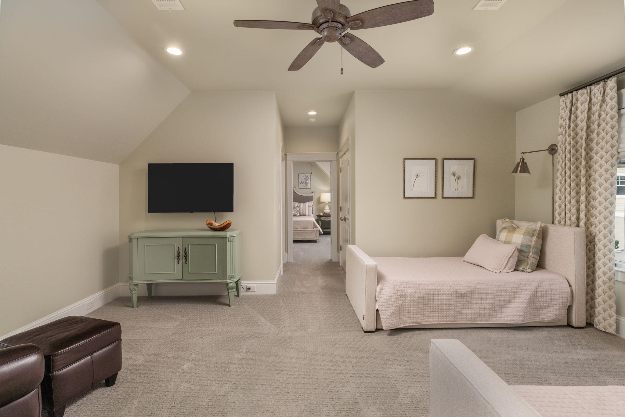 1240 ROSE CREEK image 36