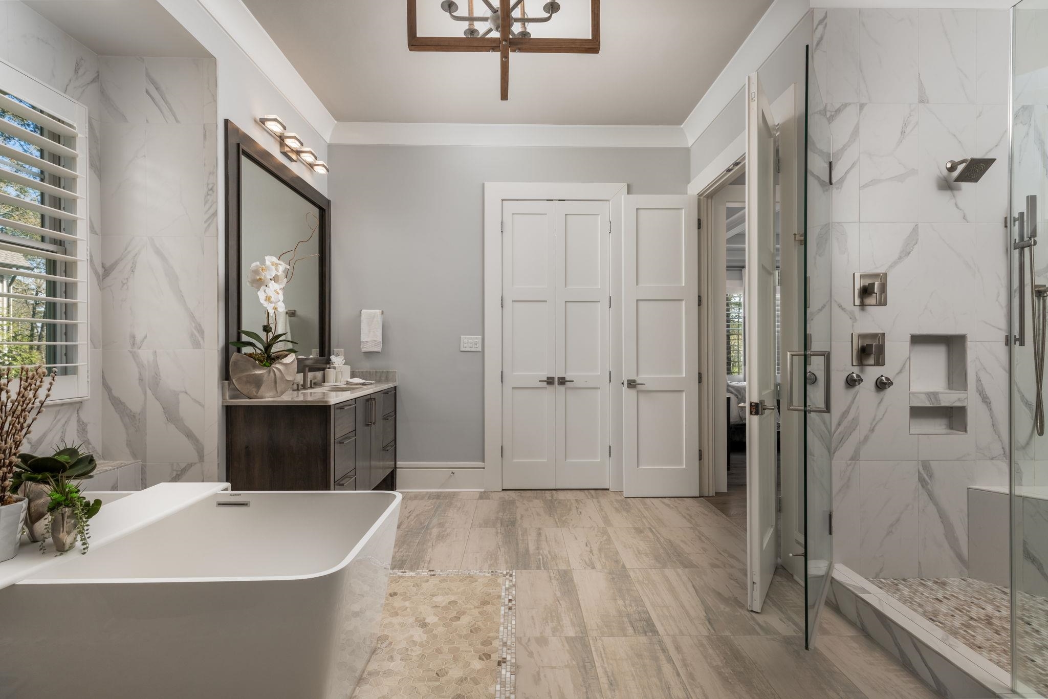 2051 SANDY FORD image 31