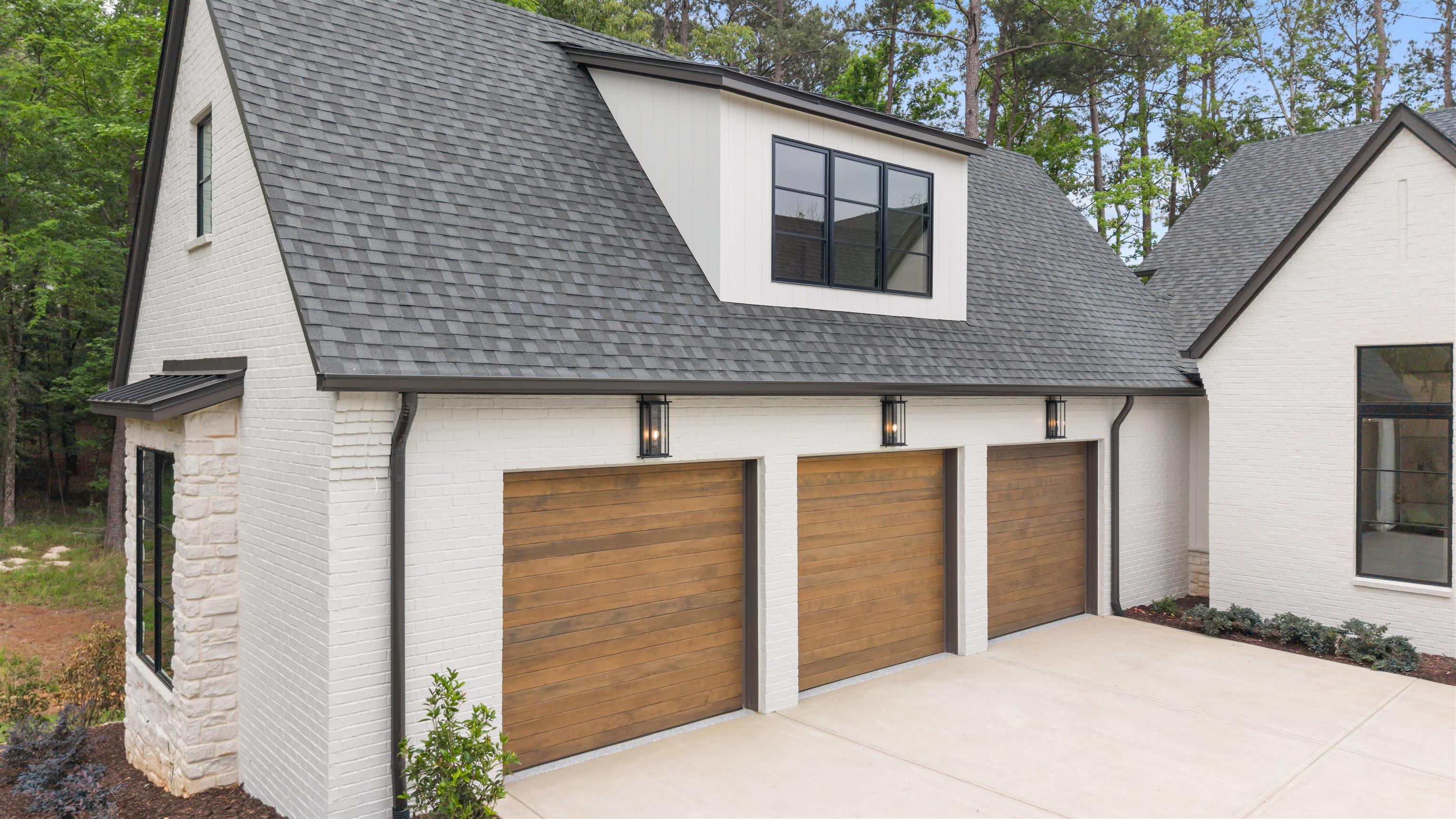 1216 FOX SQUIRREL DR image 3
