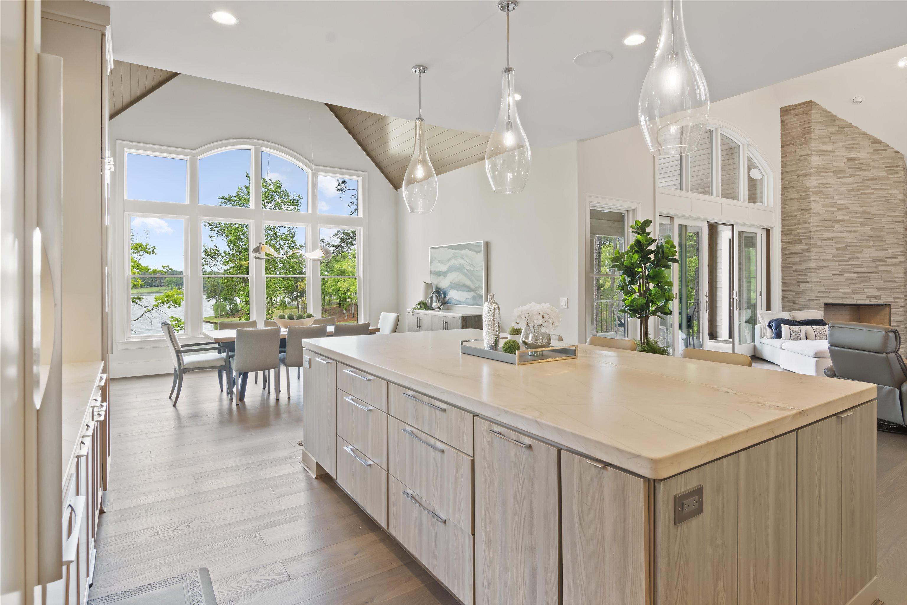 2751 LINGER LONGER DRIVE image 24