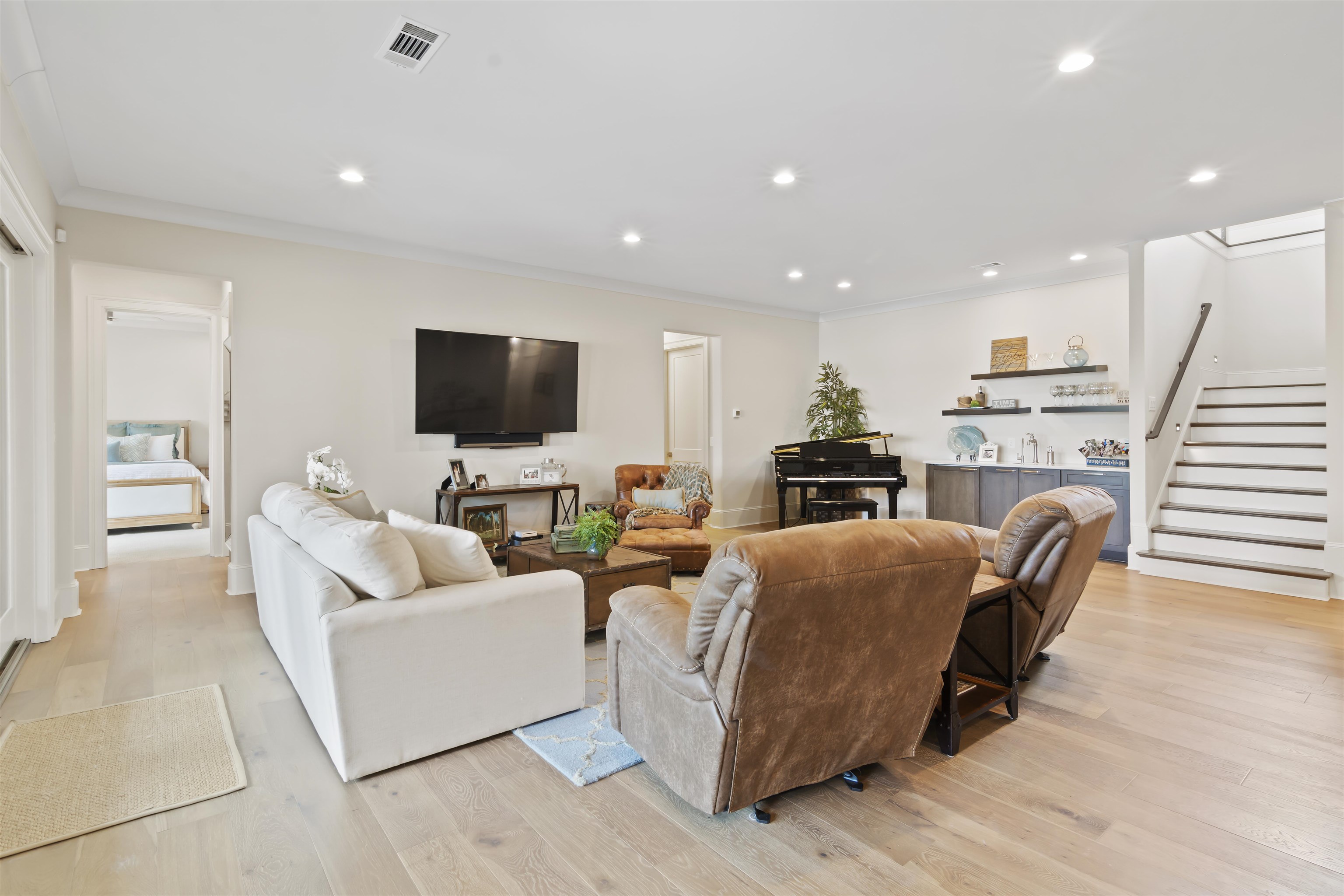 2751 LINGER LONGER DRIVE image 37