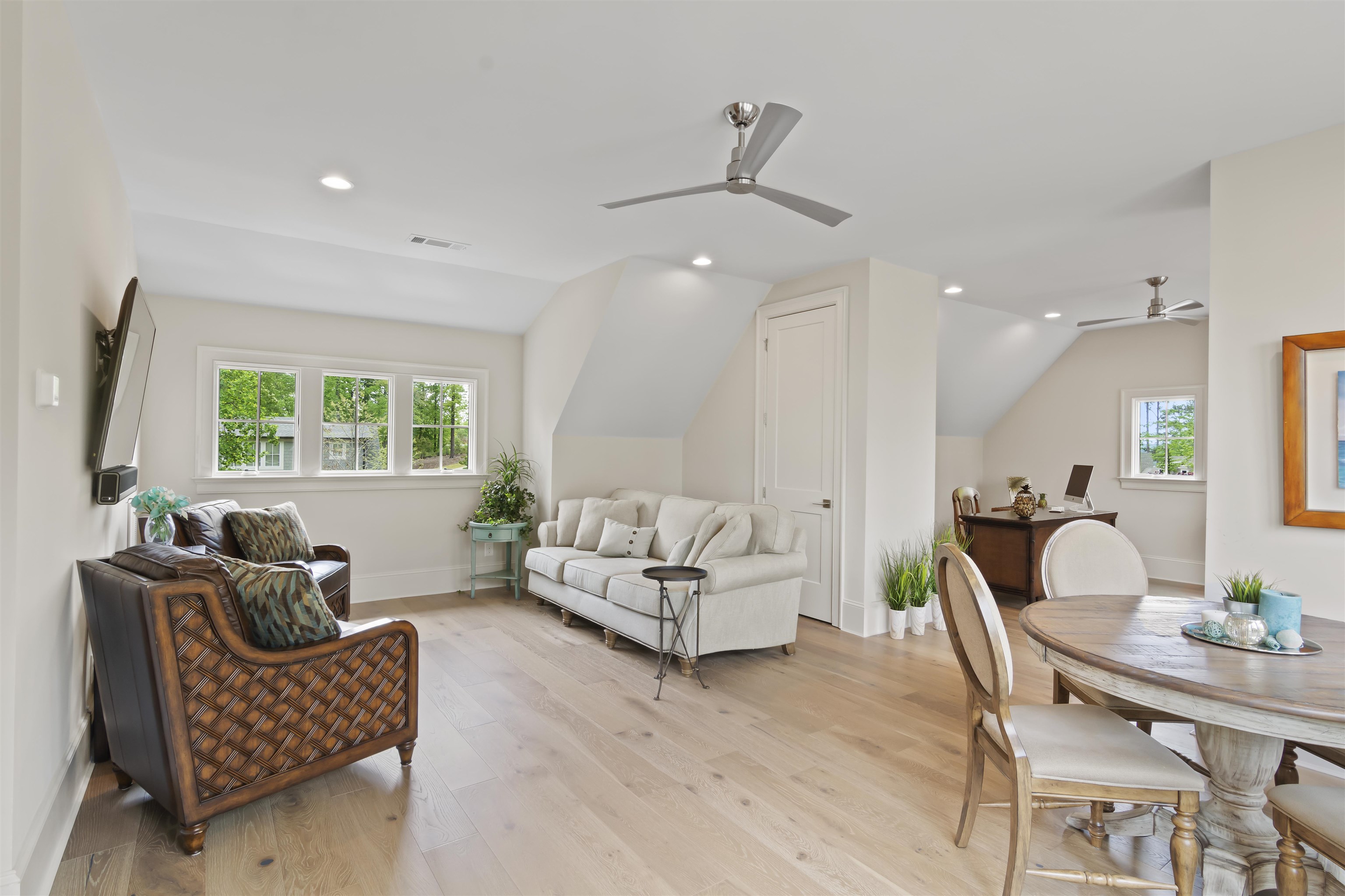 2751 LINGER LONGER DRIVE image 52