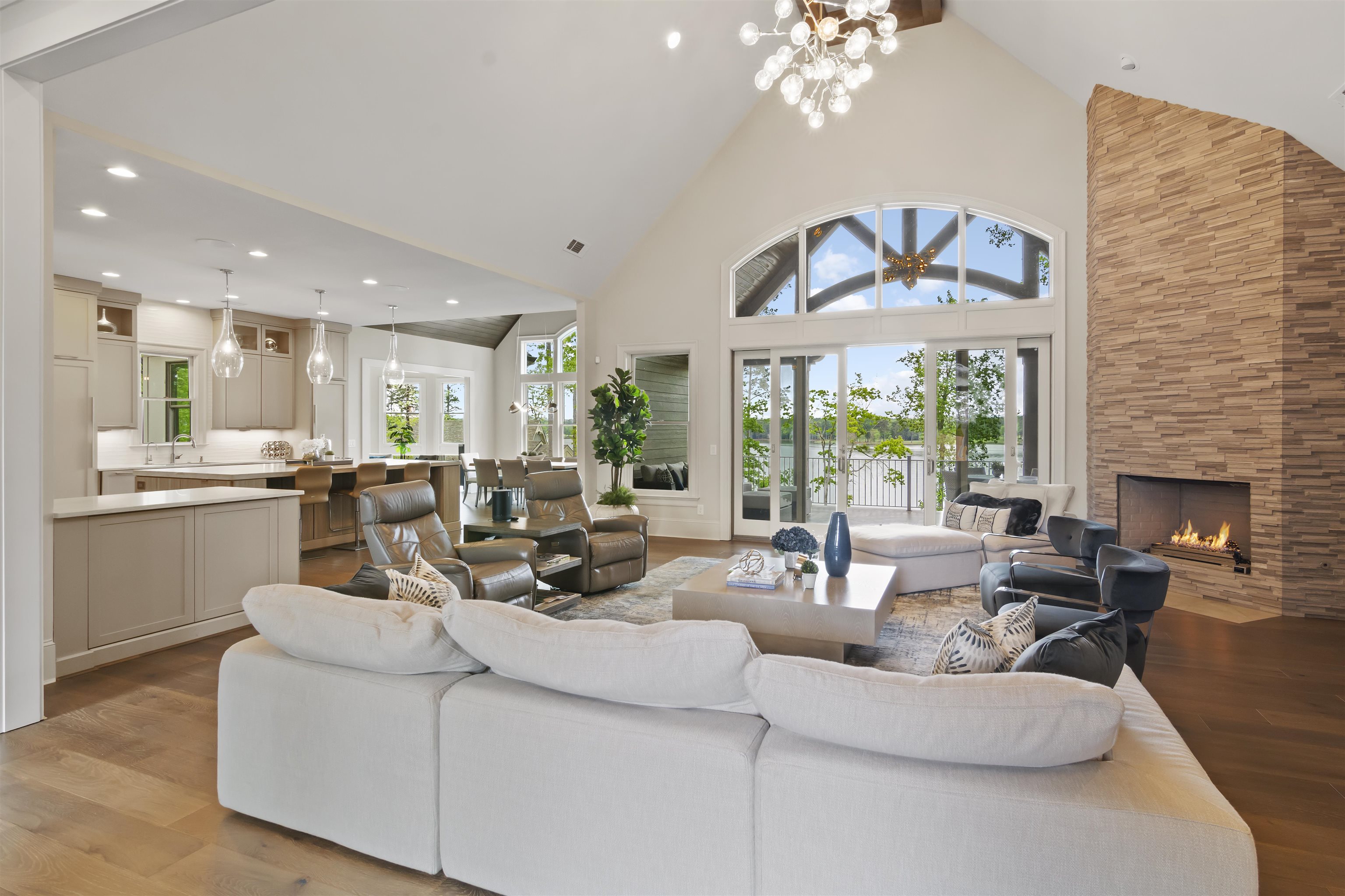 2751 LINGER LONGER DRIVE image 8