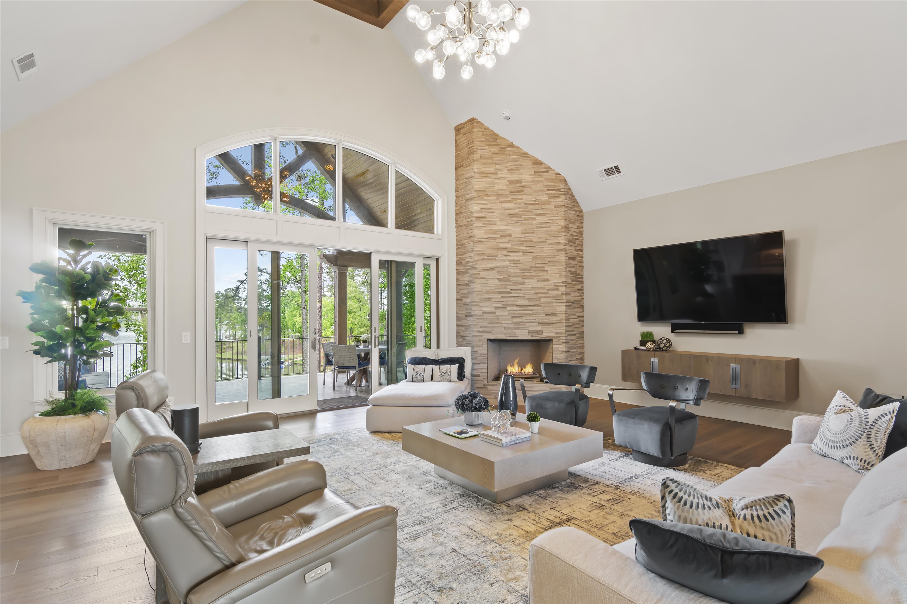 2751 LINGER LONGER DRIVE image 10