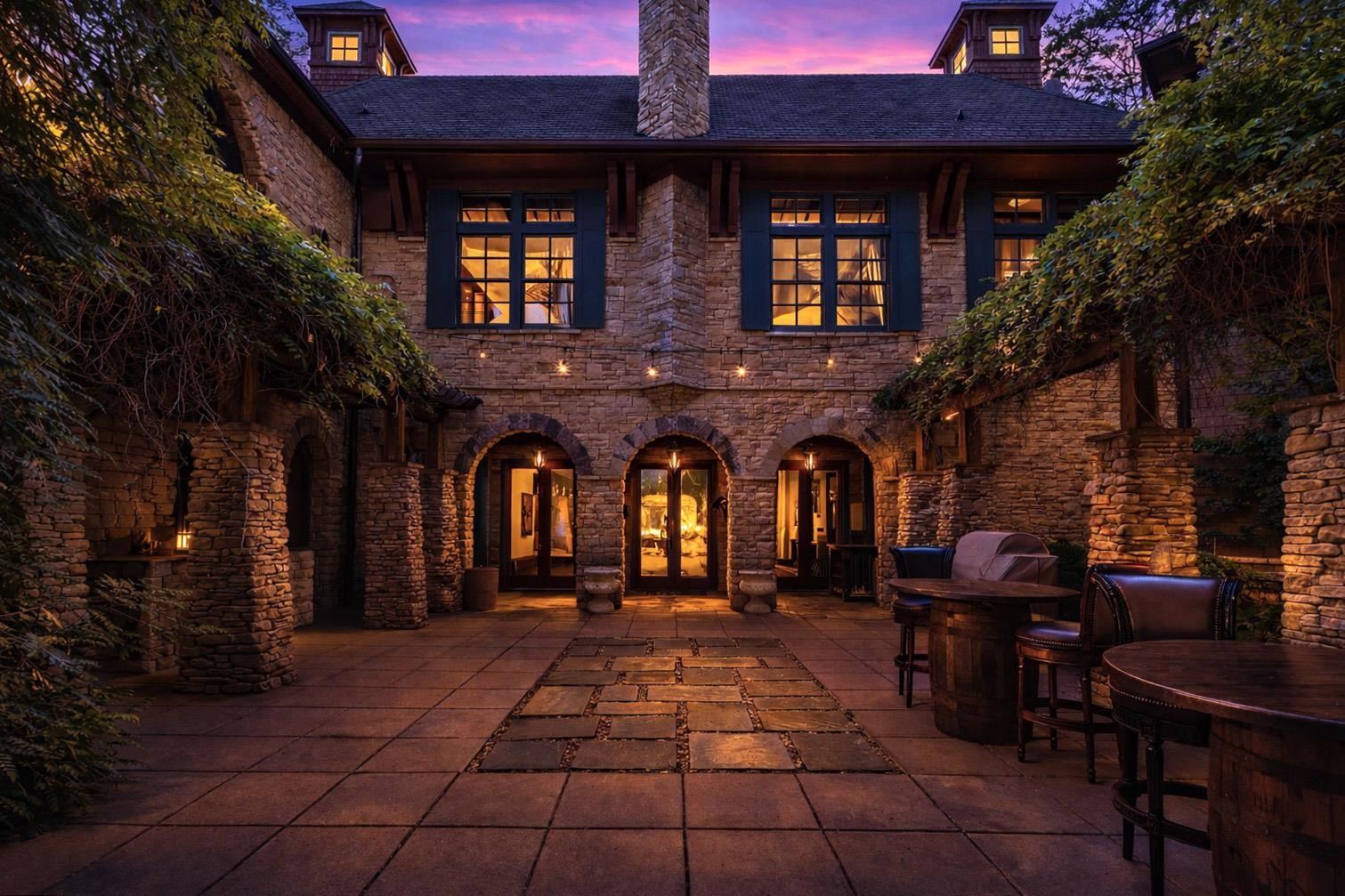 1090 SPRING CREEK image 3