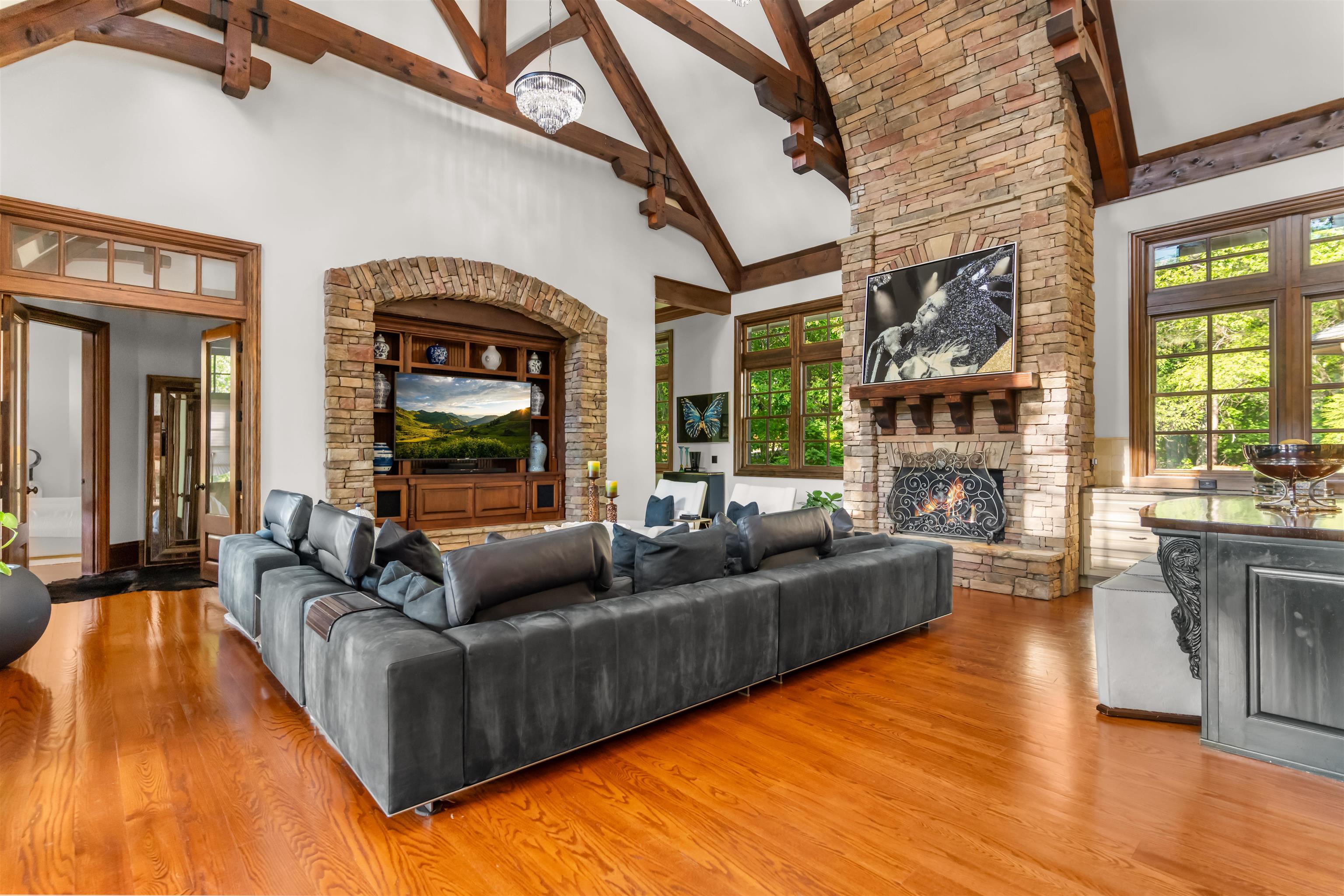 1090 SPRING CREEK image 24