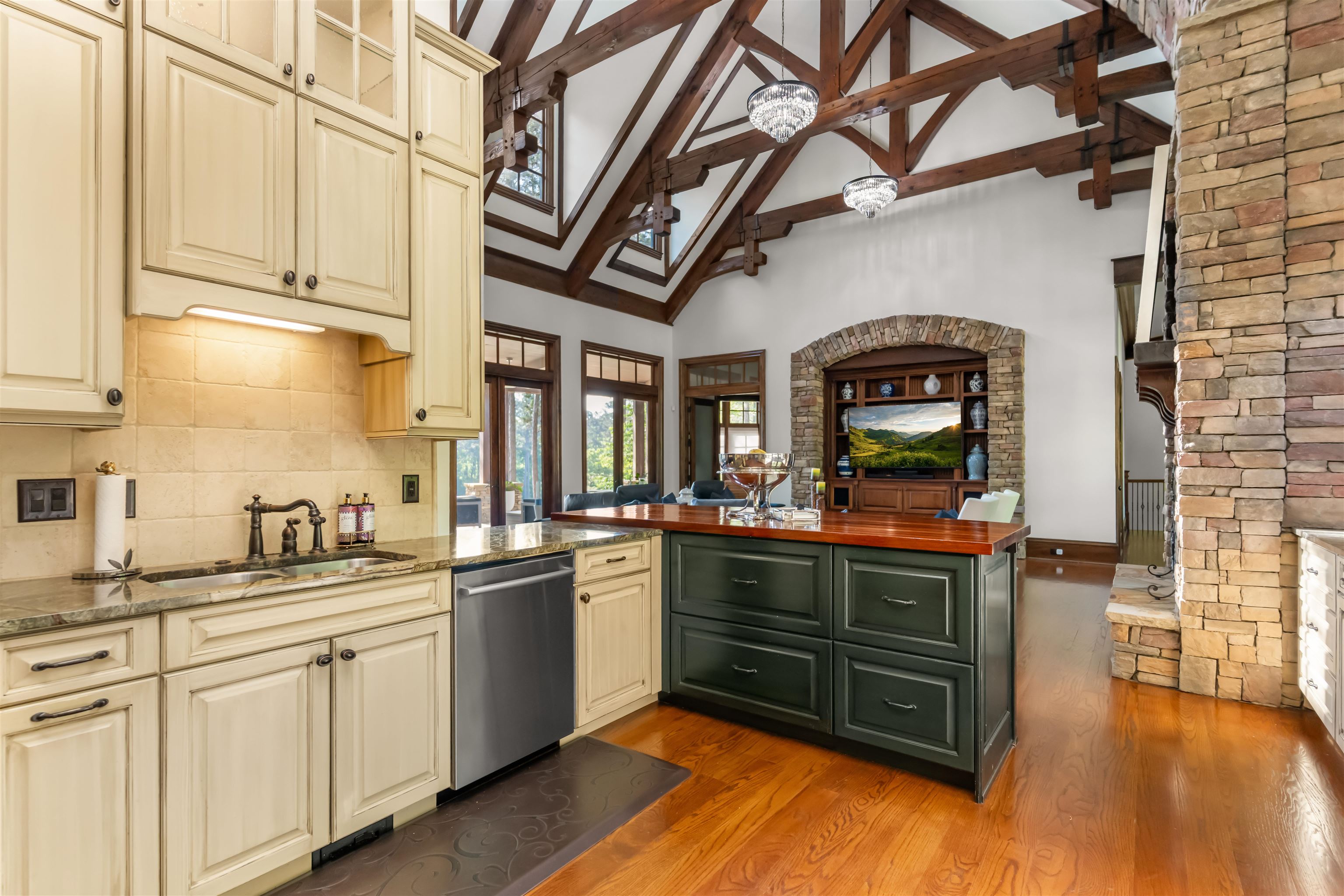 1090 SPRING CREEK image 30