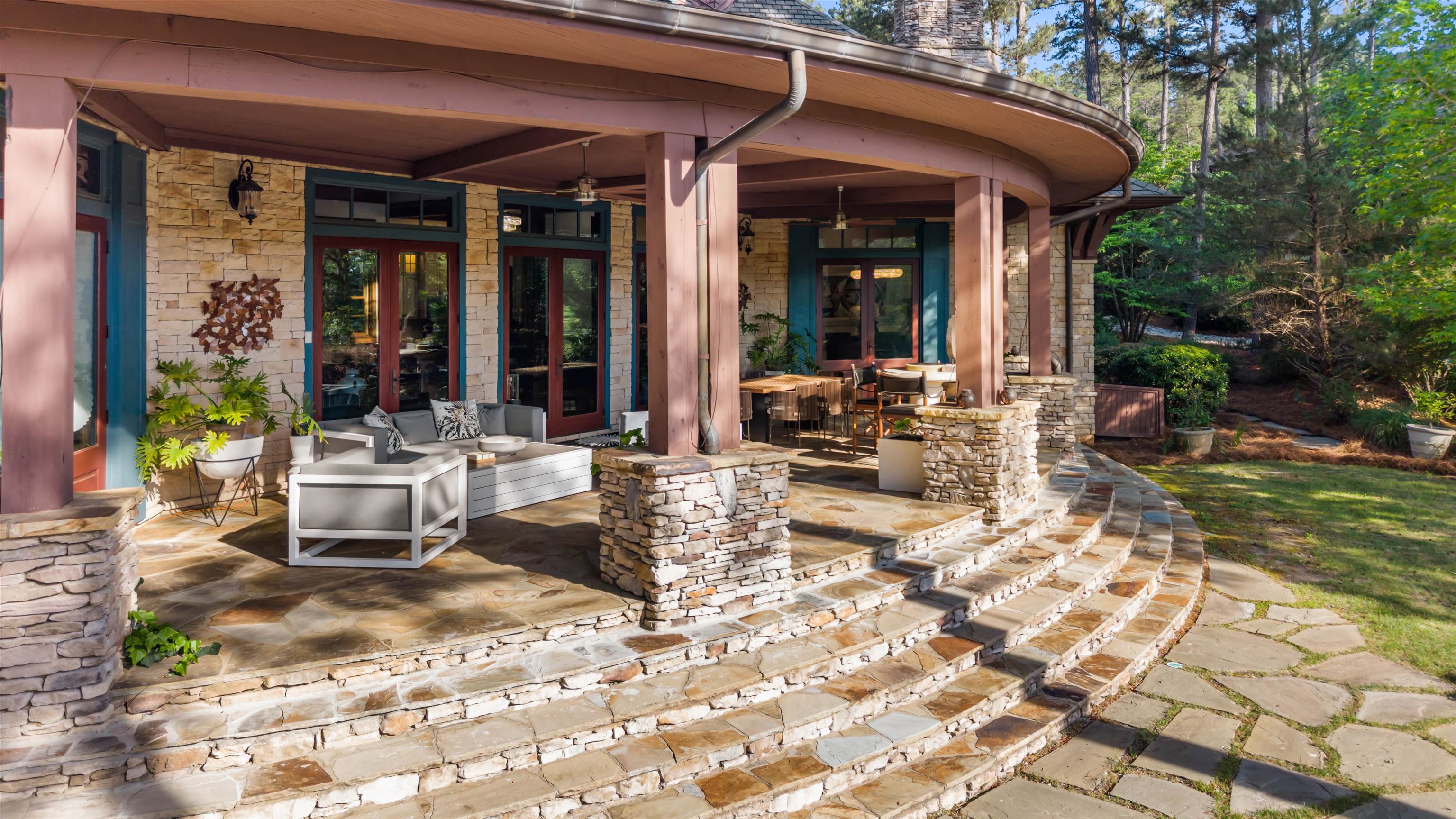 1090 SPRING CREEK image 8