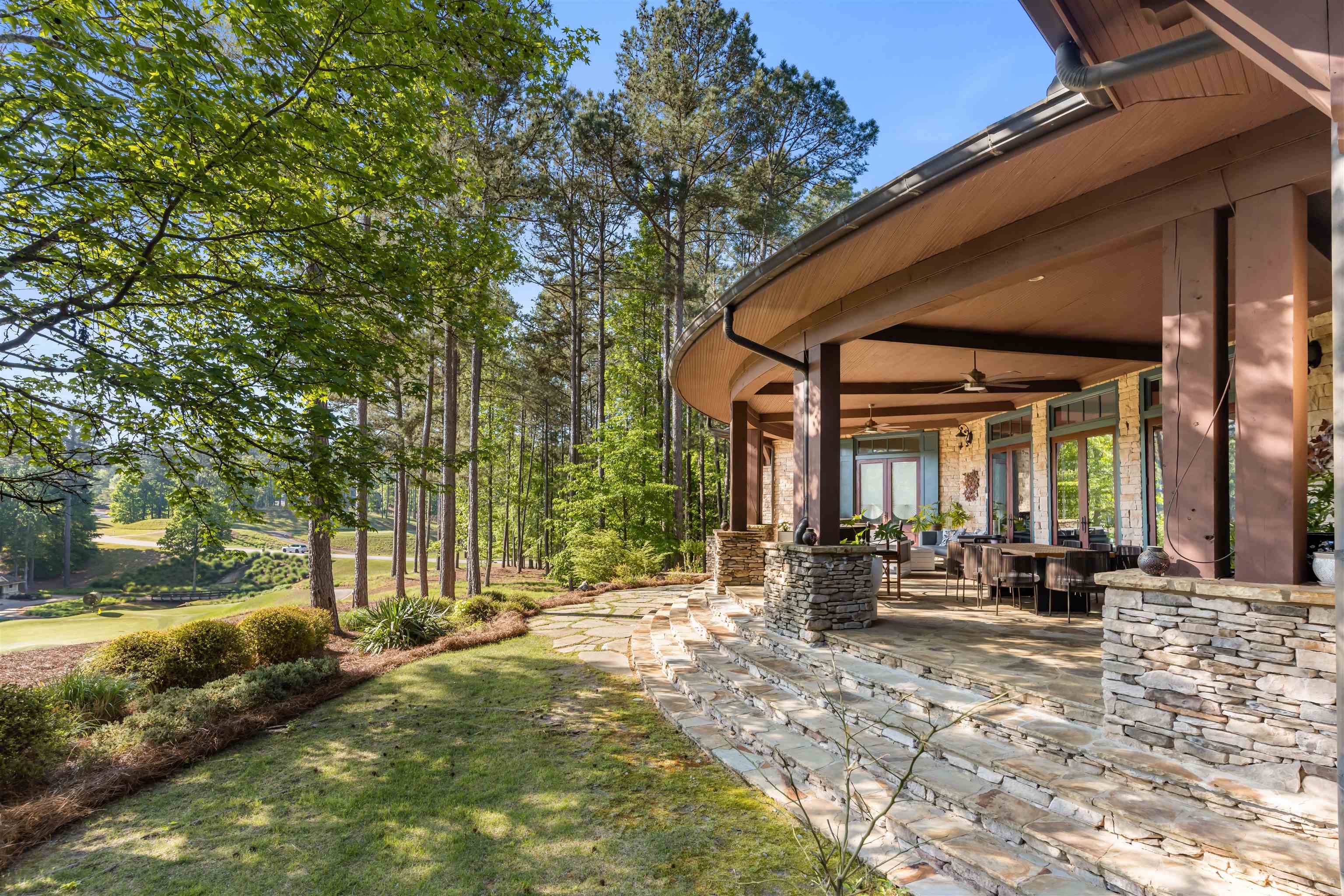 1090 SPRING CREEK image 9