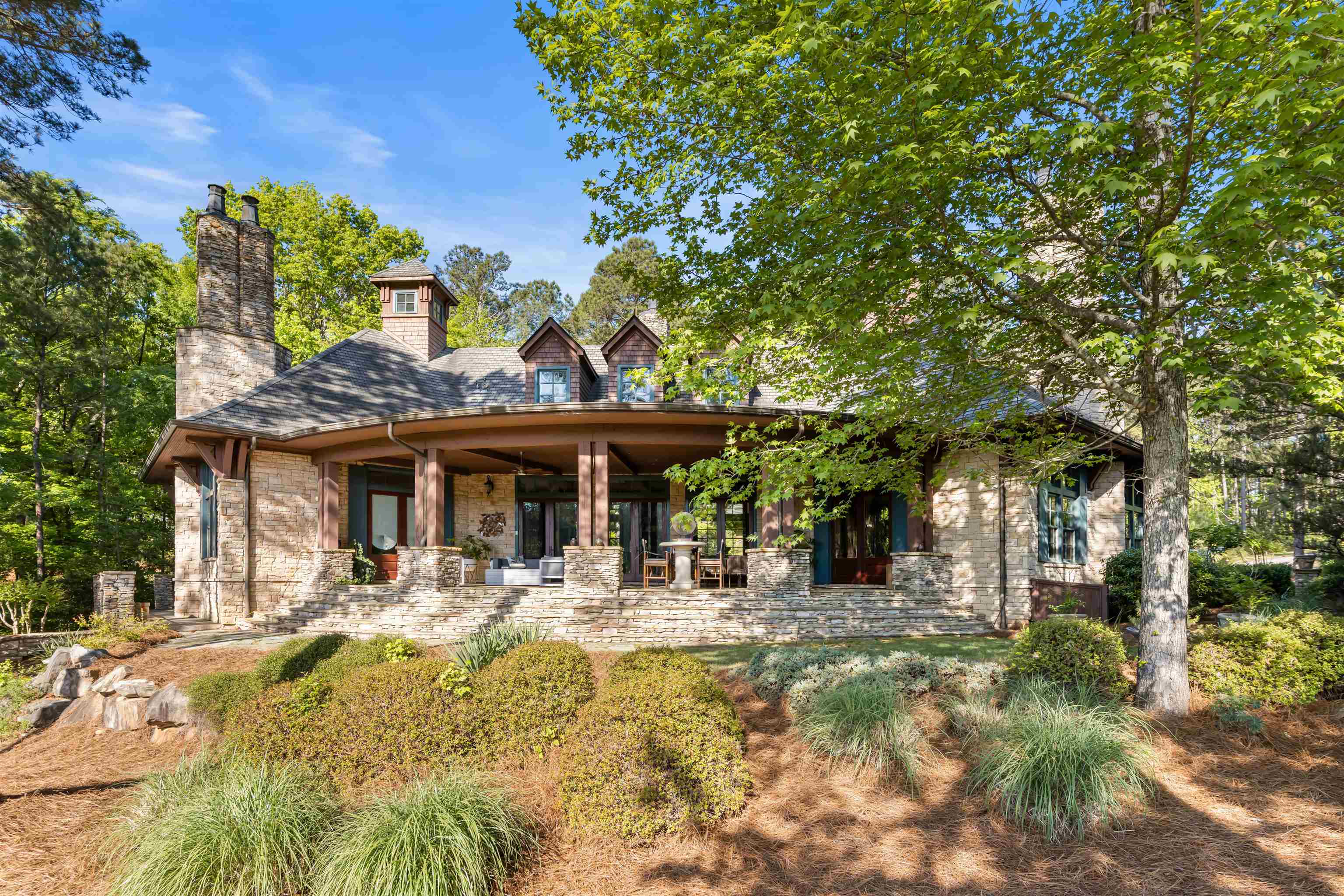 1090 SPRING CREEK image 10