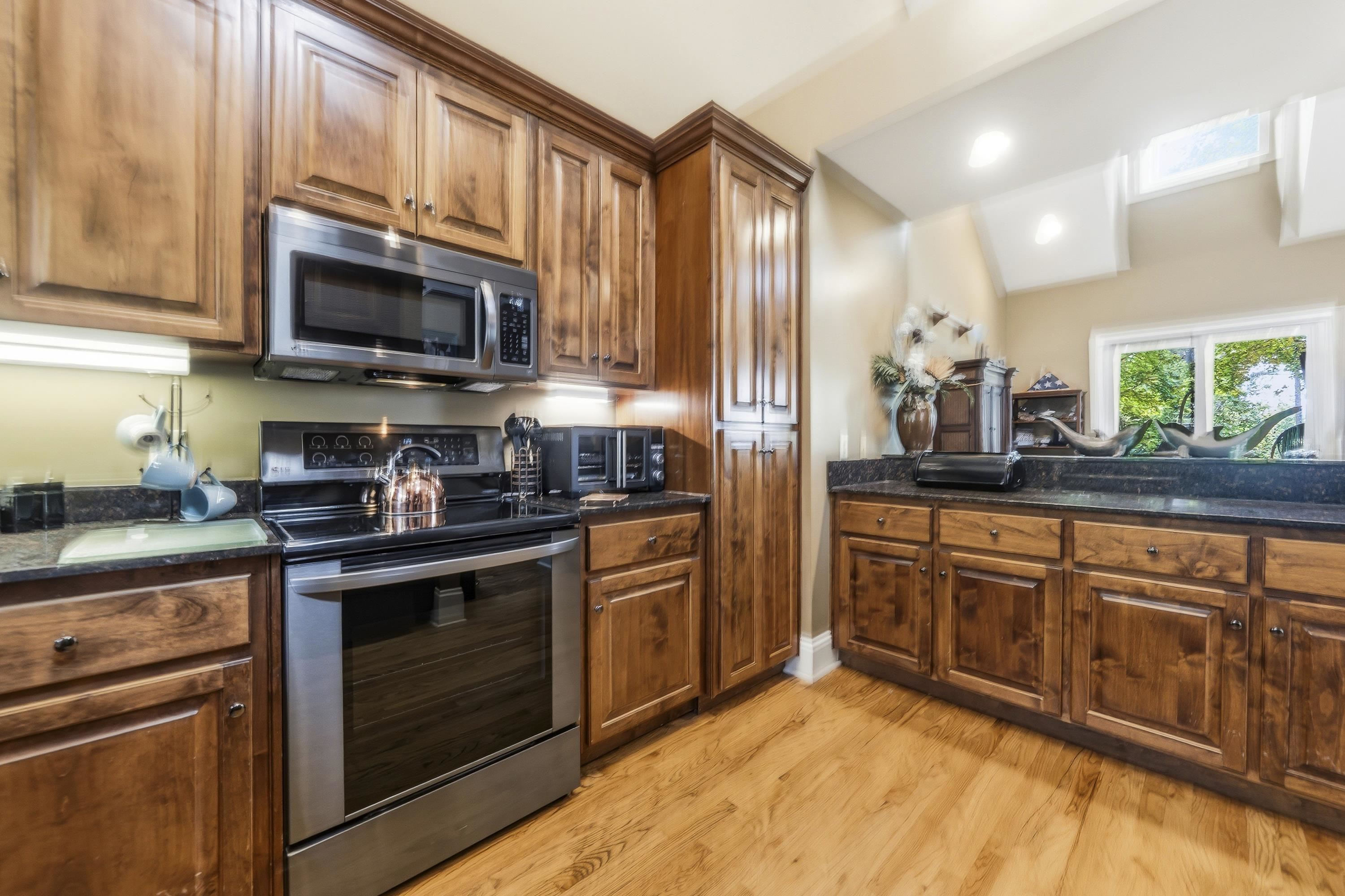 1080 EMERALD VIEW DRIVE image 11