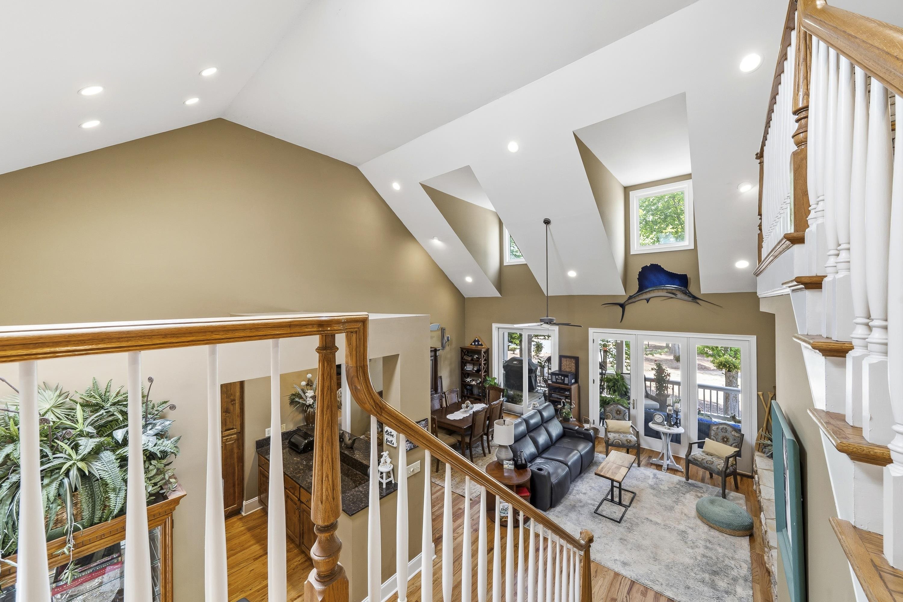 1080 EMERALD VIEW DRIVE image 34