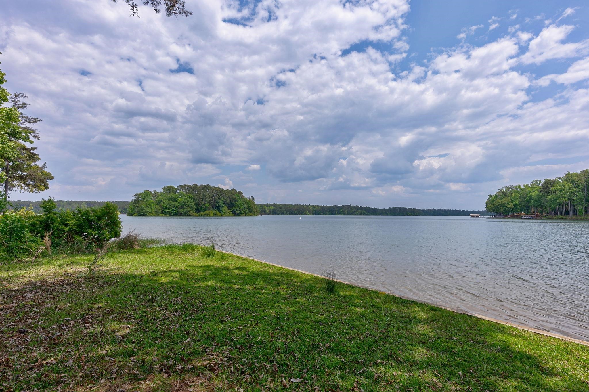 1221 Curtright Place image 9
