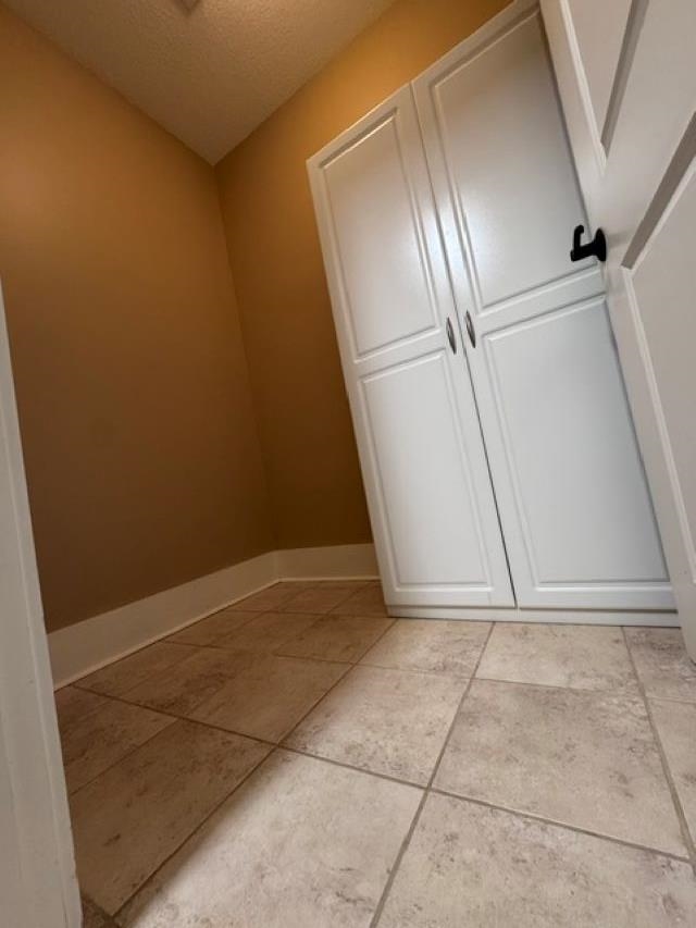 122 EDGEWOOD COURT image 7