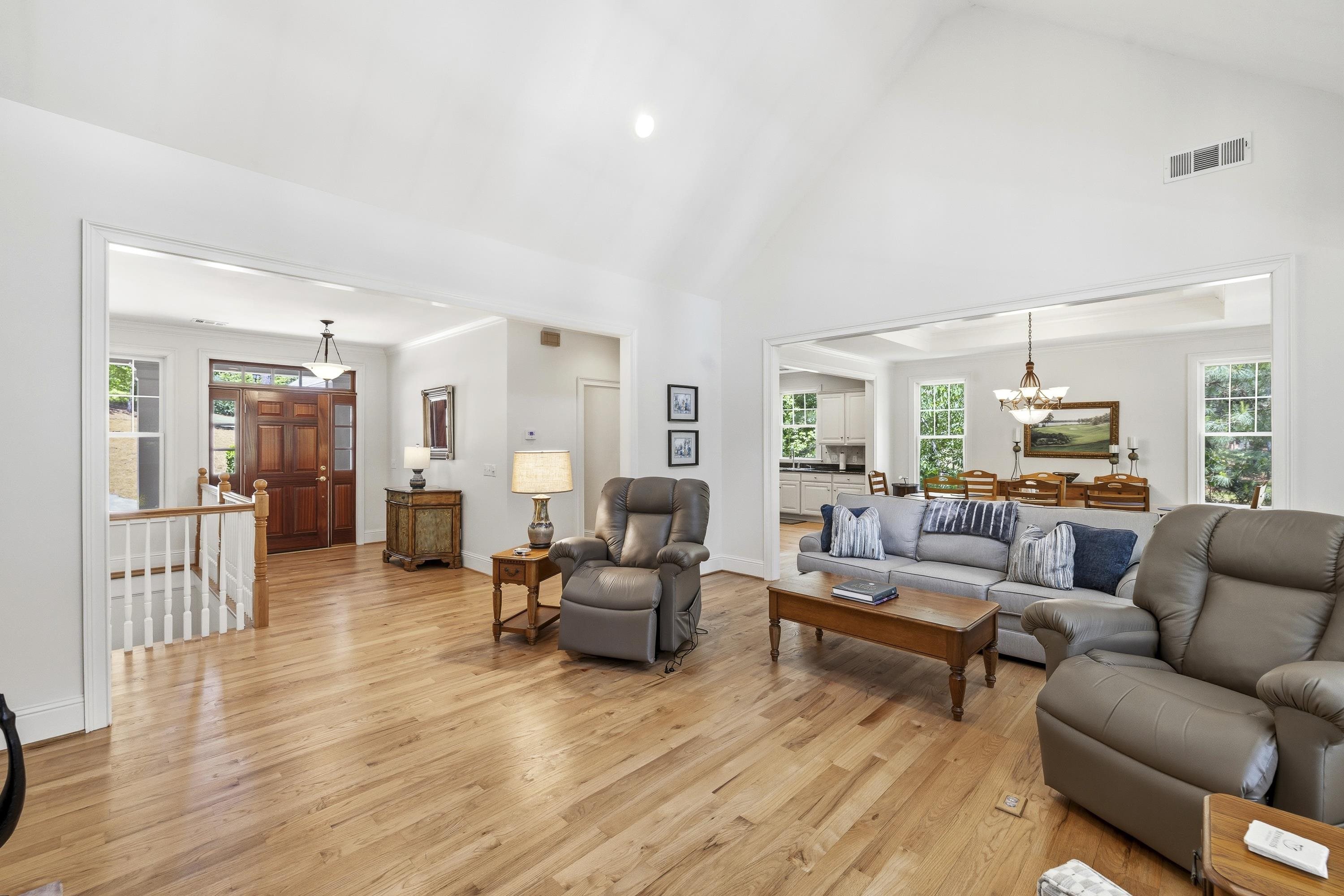 1010 HUBIES WAY image 15