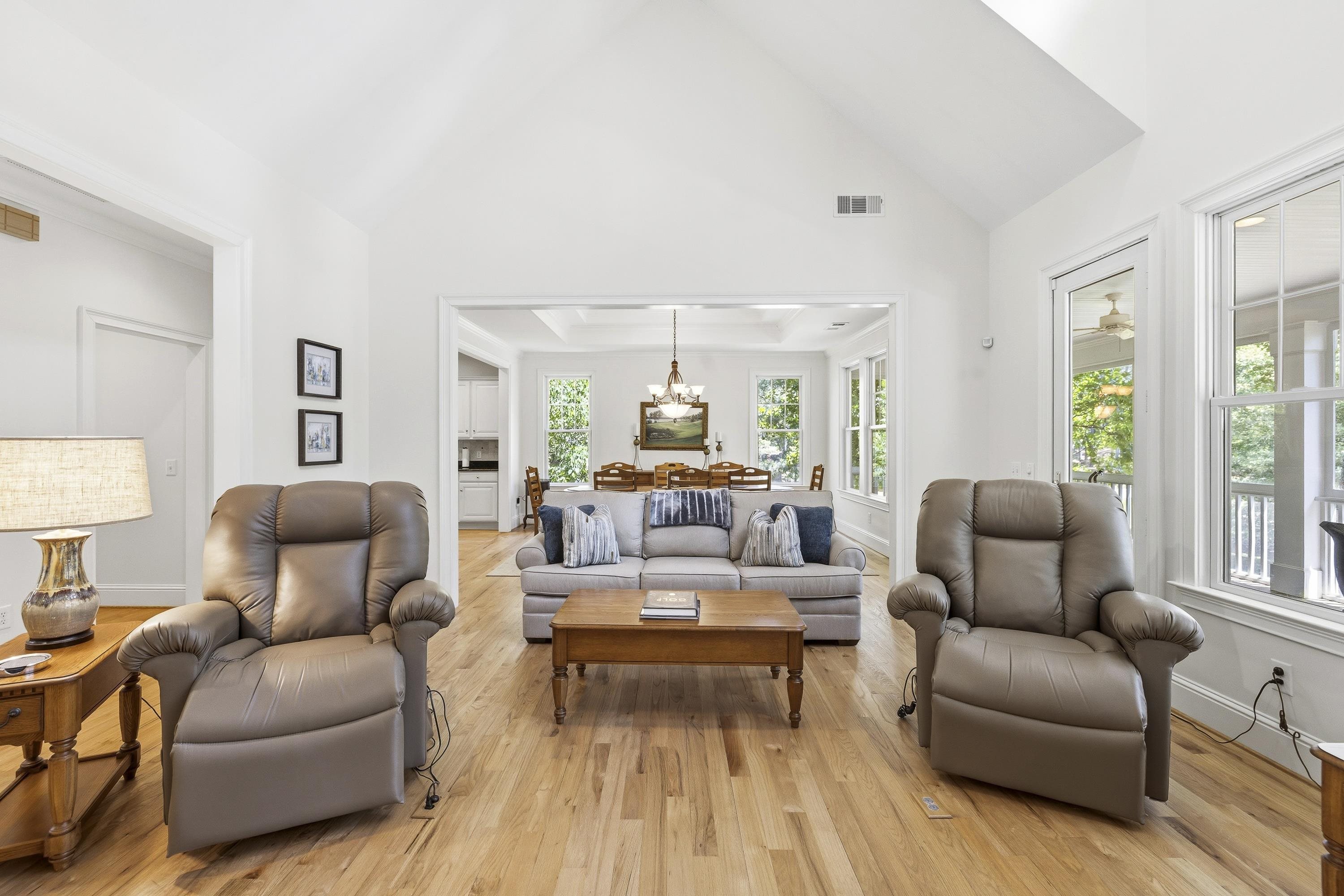 1010 HUBIES WAY image 16